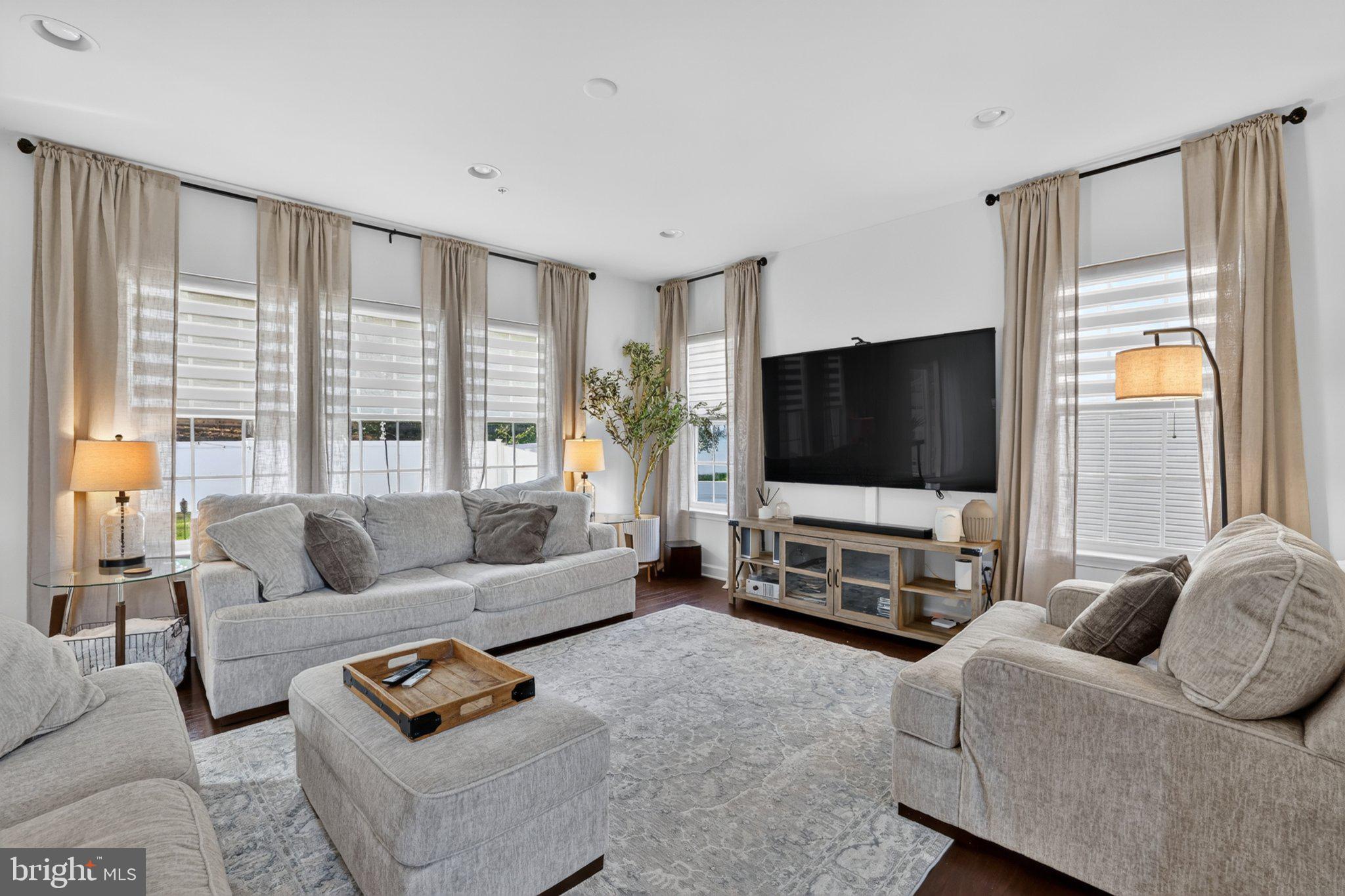 6004 Hunt Weber Dr, Clinton, MD 20735 photo