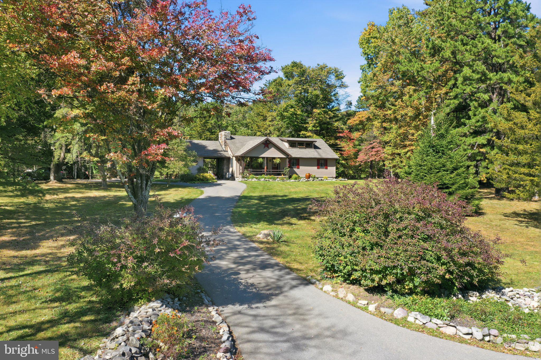 1437 Twin Pine Rd, Stroudsburg, PA 18360 photo