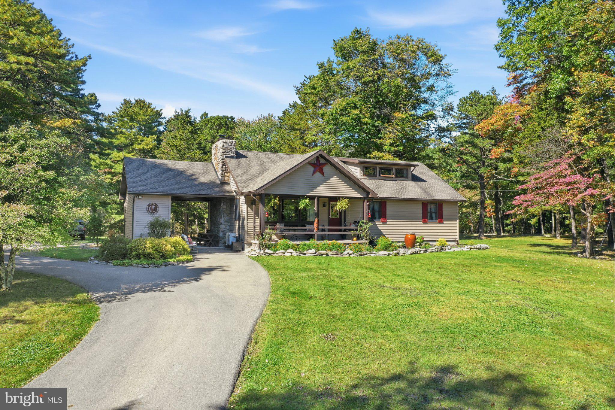 1437 Twin Pine Rd, Stroudsburg, PA 18360 photo