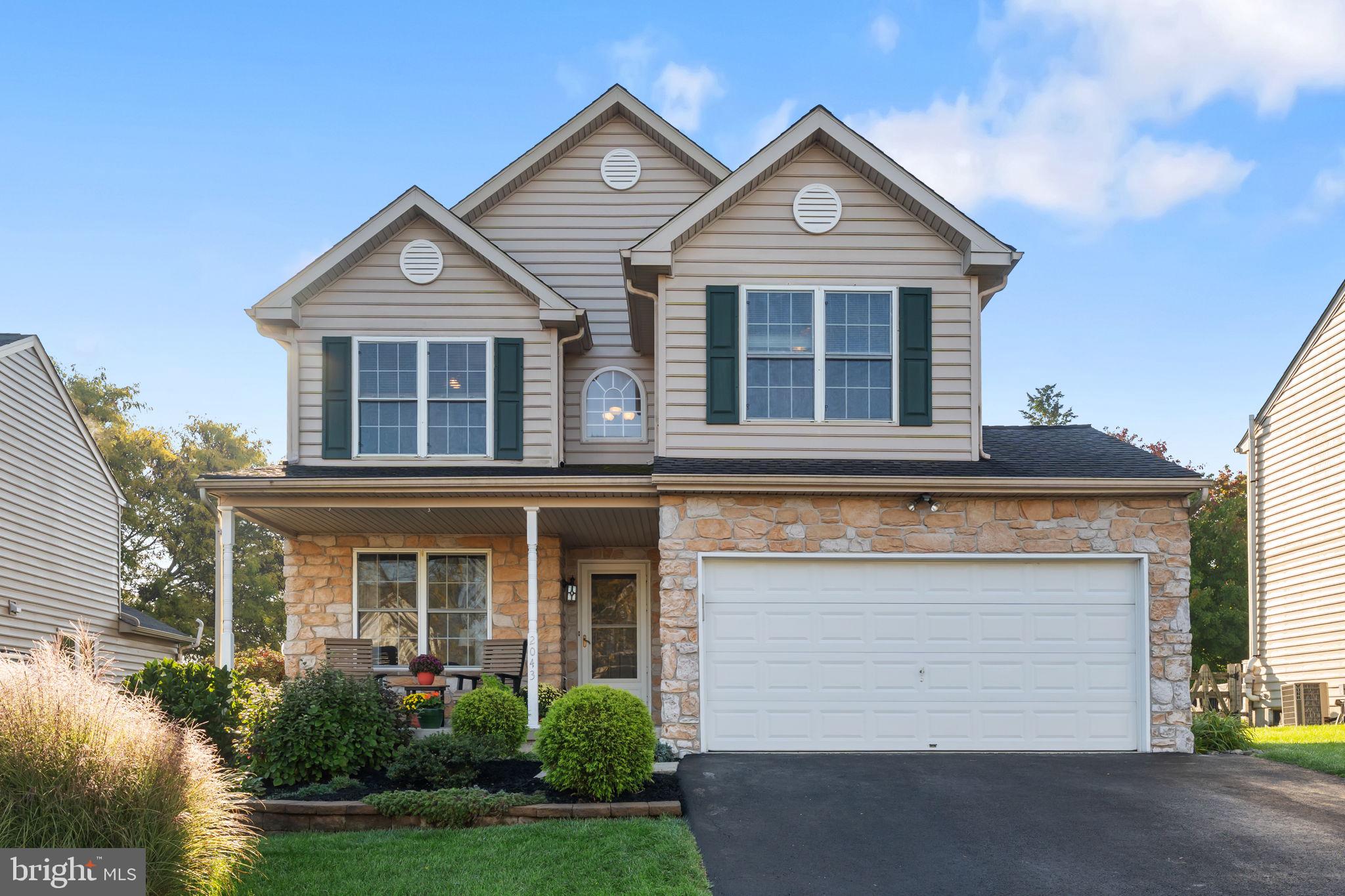 2043 Valley View Dr, Quakertown, PA 18951