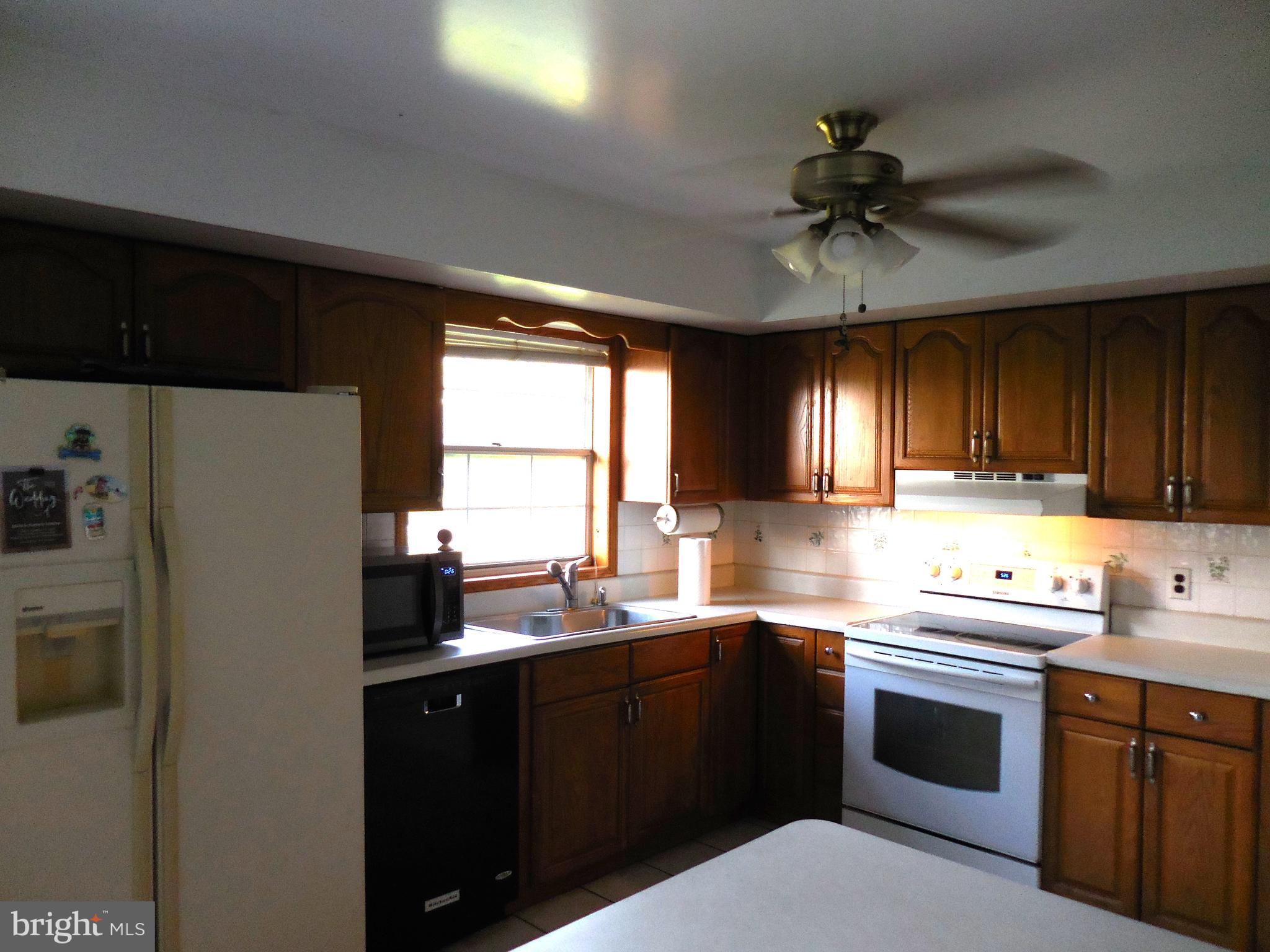 3862 Wrangle Hill Rd, Bear, DE 19701 photo