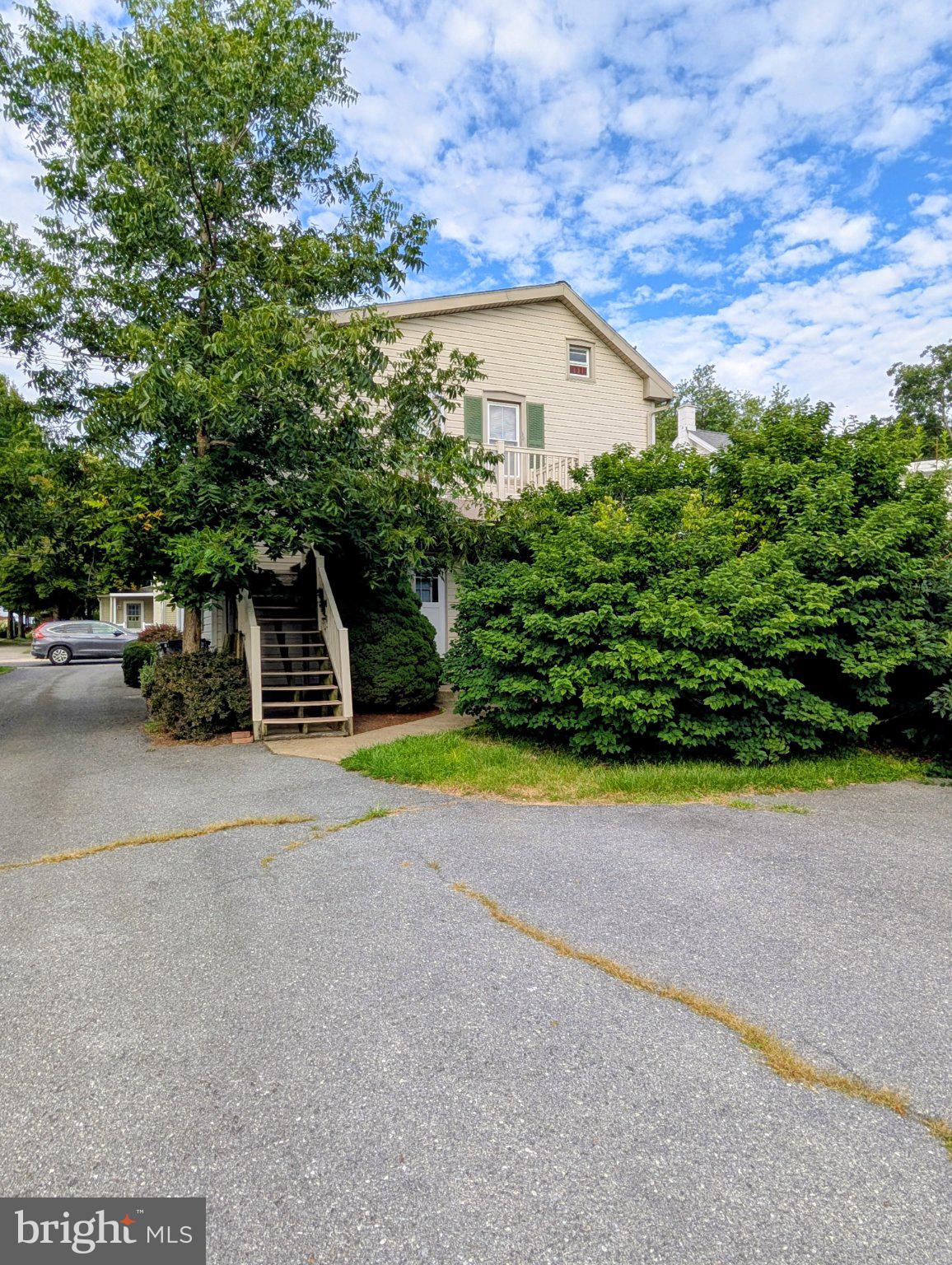 33 Queen Rd, Gordonville, PA 17529 photo