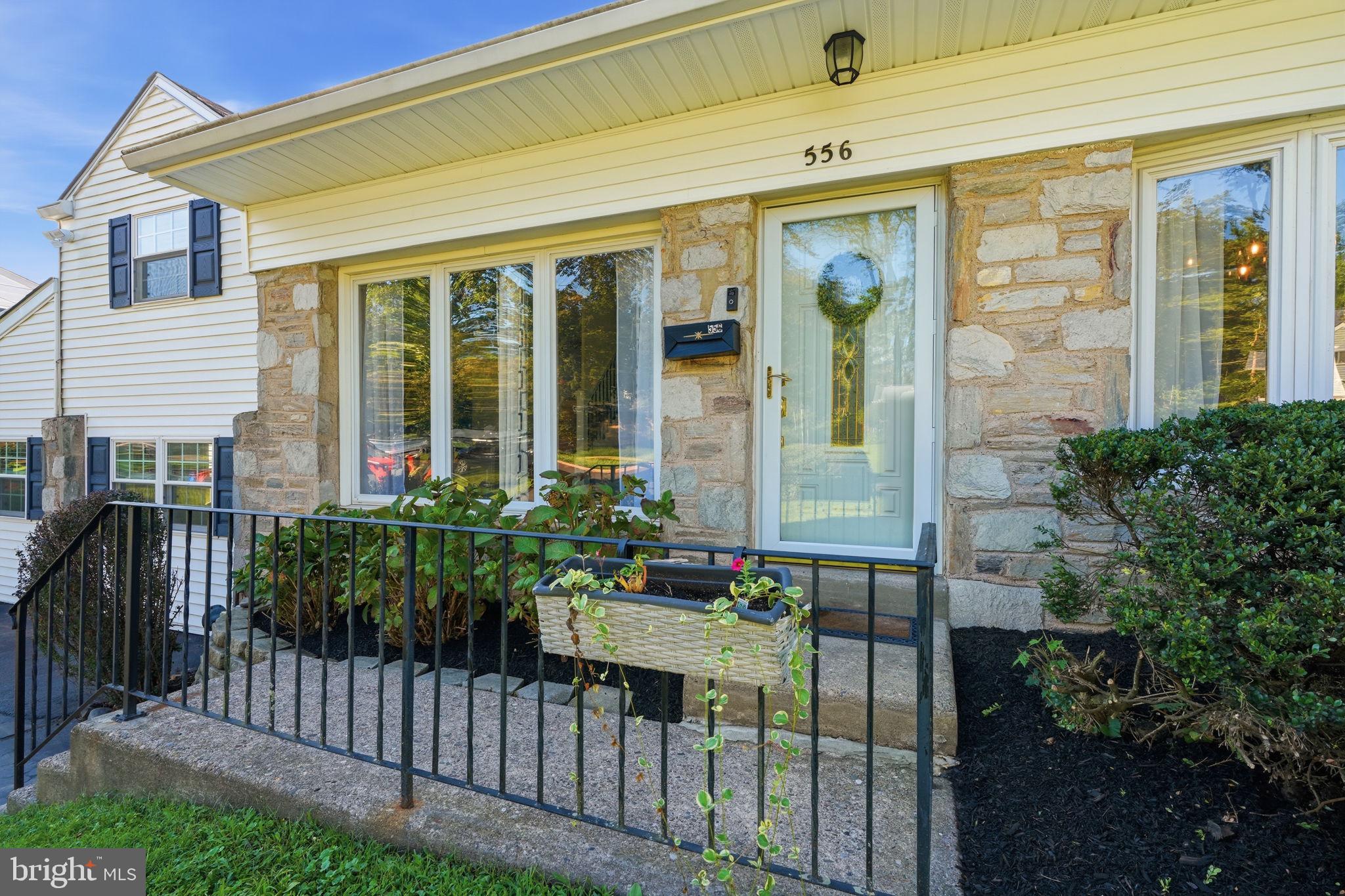 556 Revolutionary Way, Warminster, PA 18974 photo