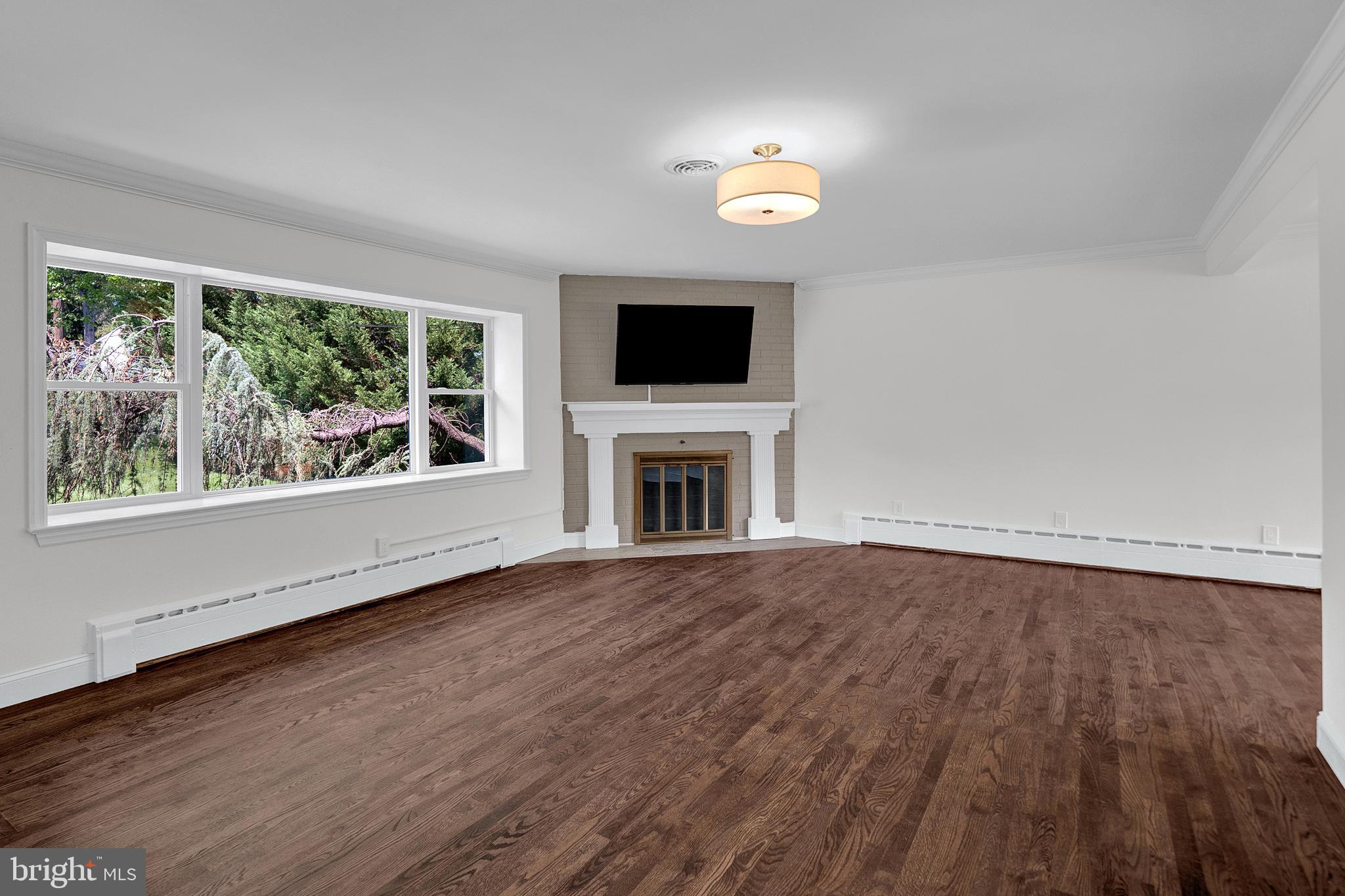 7 Malaga Dr, Ewan, NJ 08628 photo