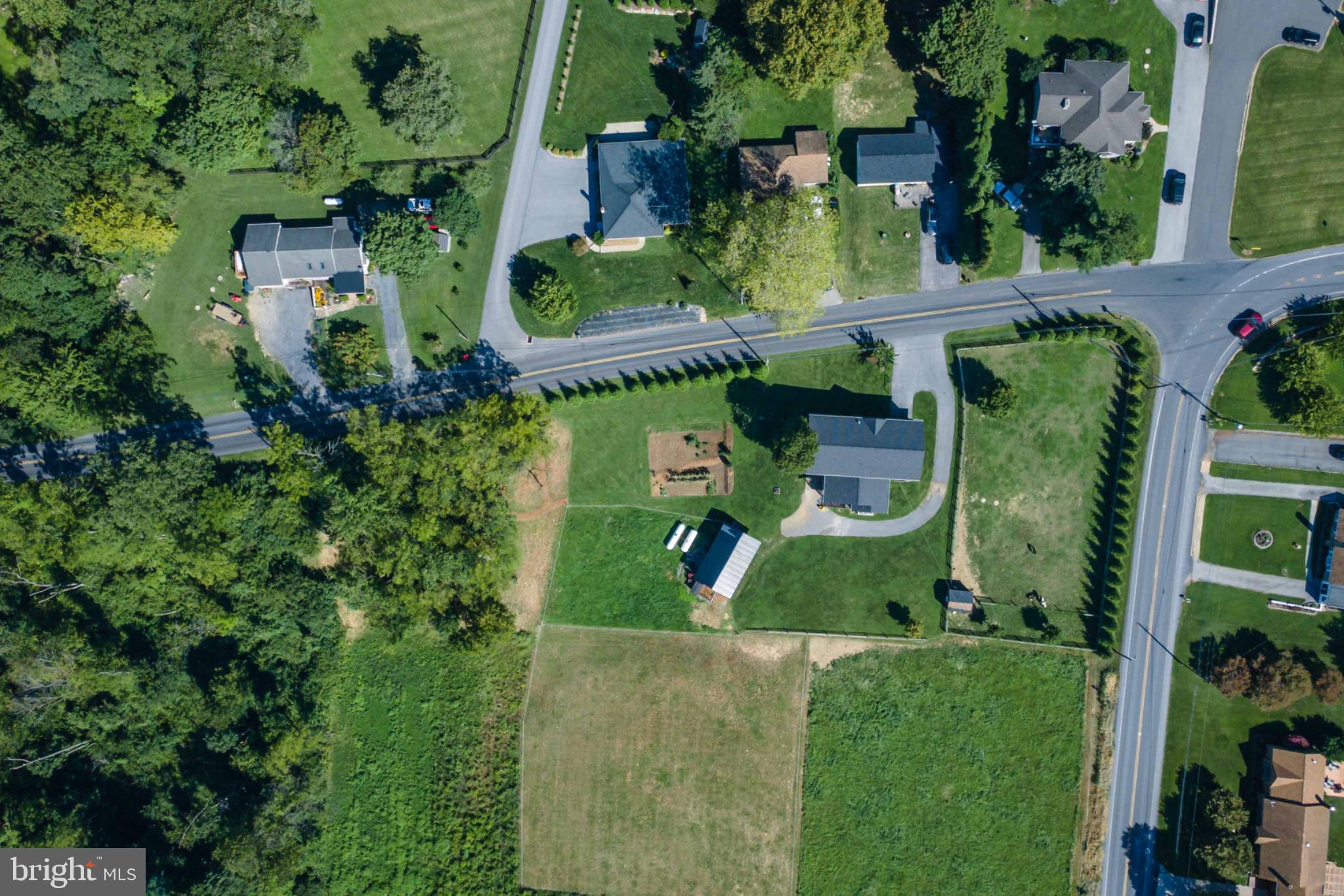 5268 Diem Rd, New Holland, PA 17557 photo