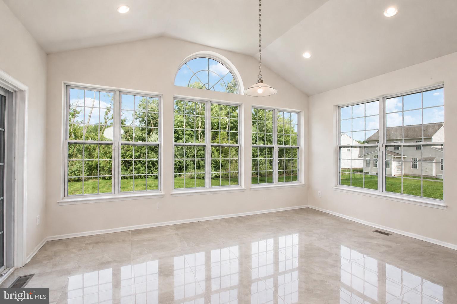 41 Champlain St, Sicklerville, NJ 08081 photo