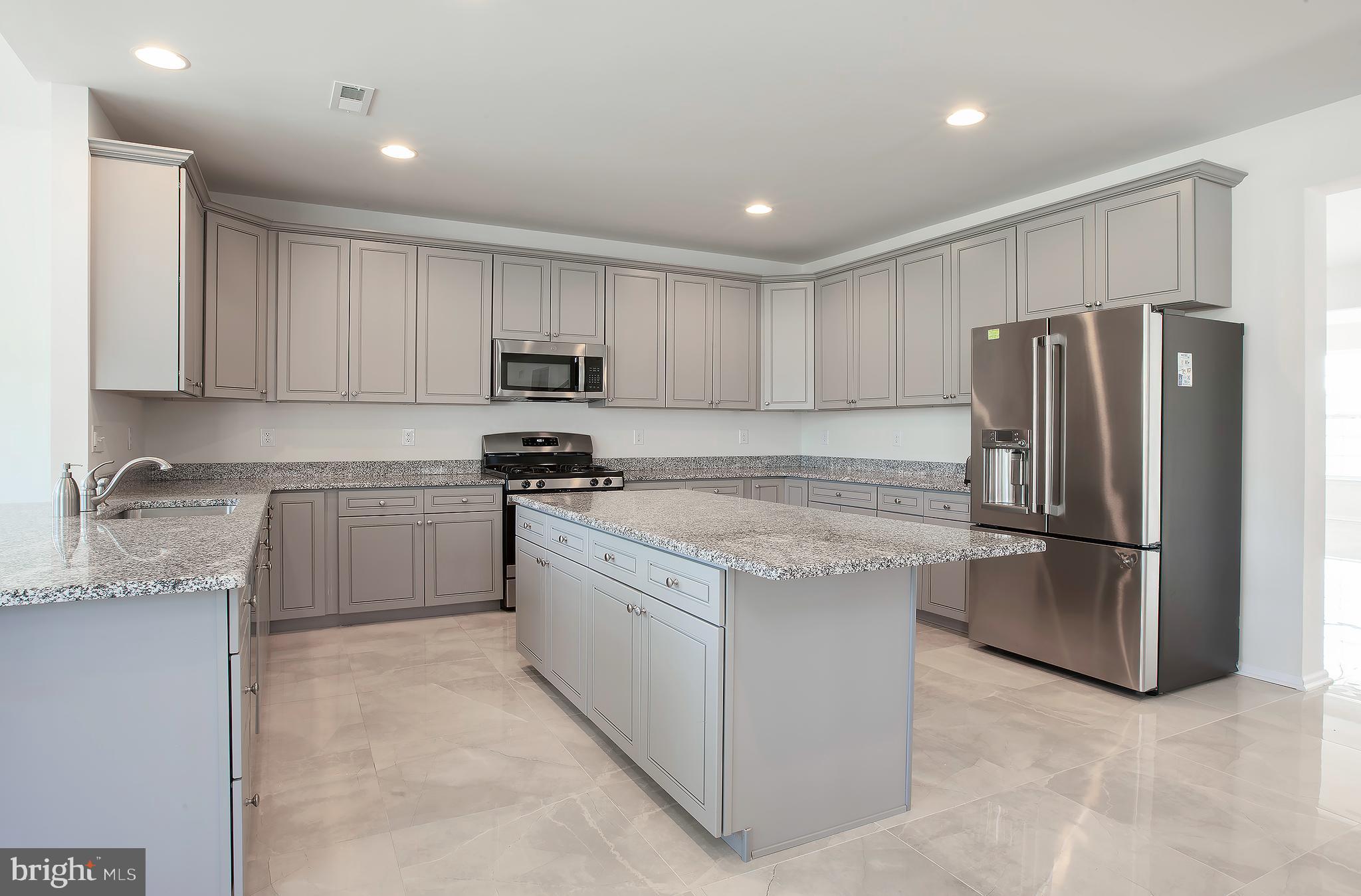 41 Champlain St, Sicklerville, NJ 08081 photo