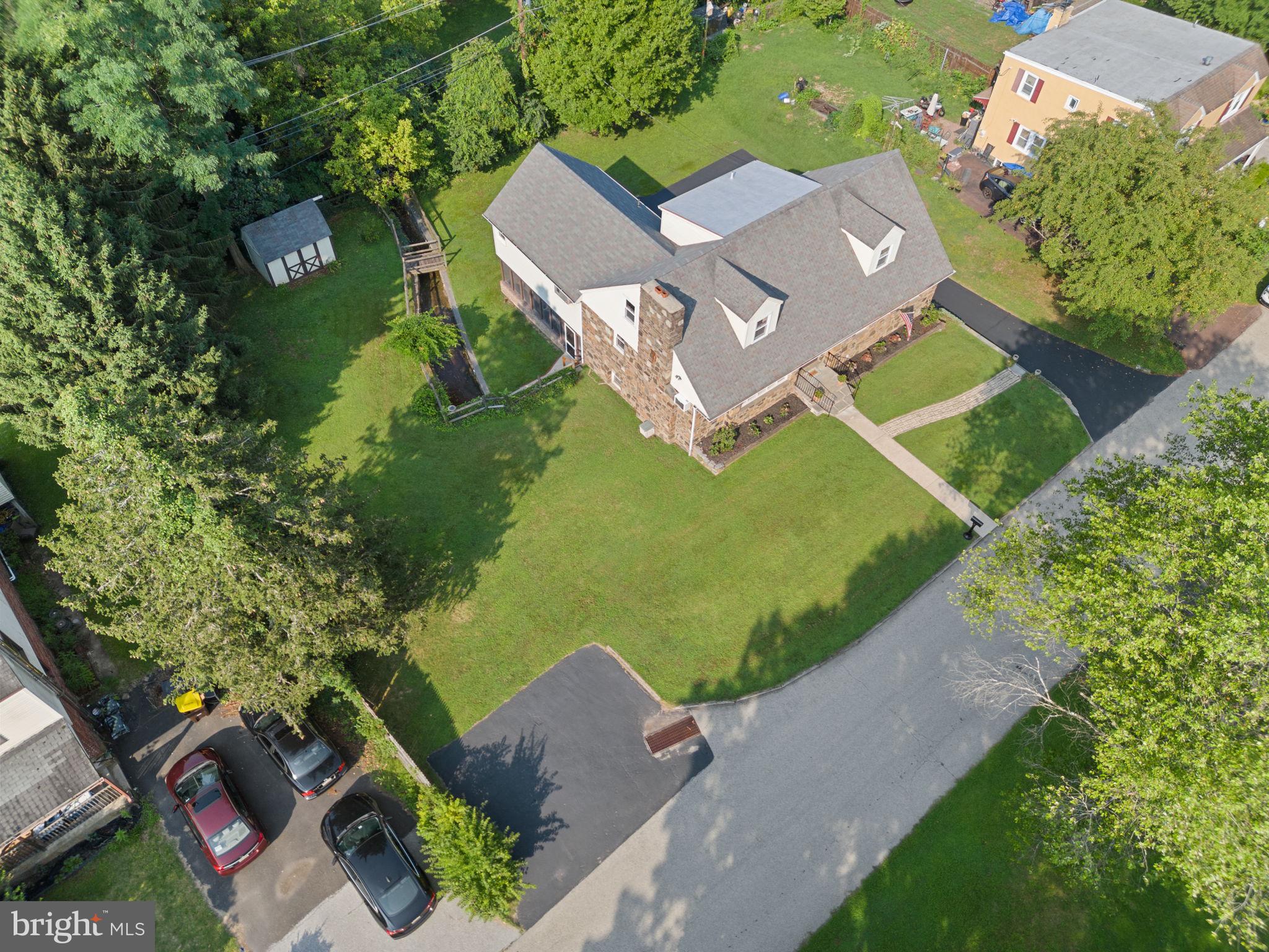 510 Sardaro Ln, Norristown, PA 19401 photo