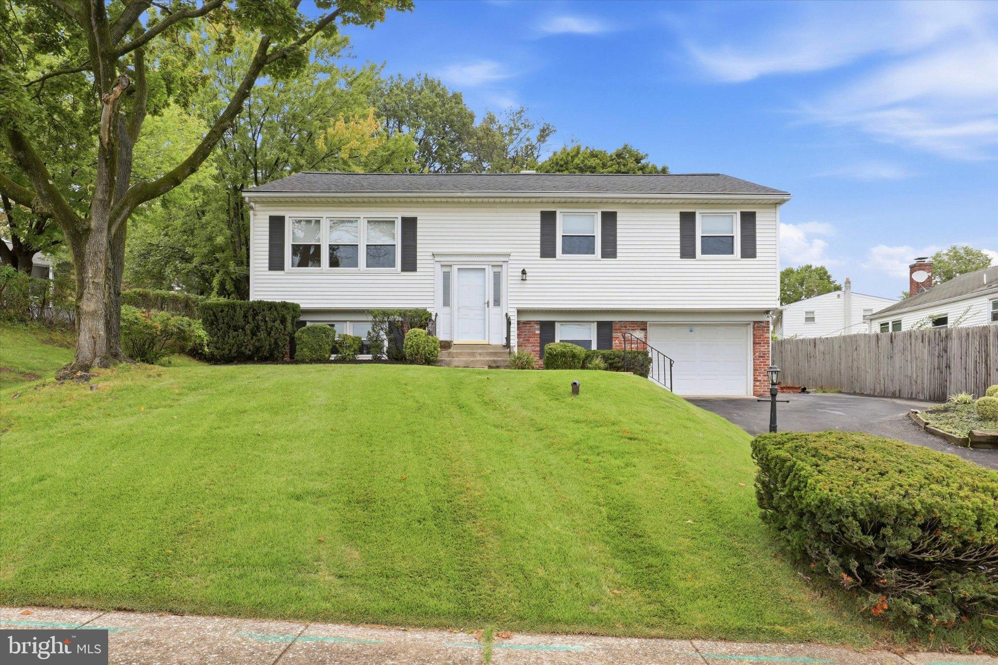 1701 Gravers Rd, Plymouth Meeting, PA 19462