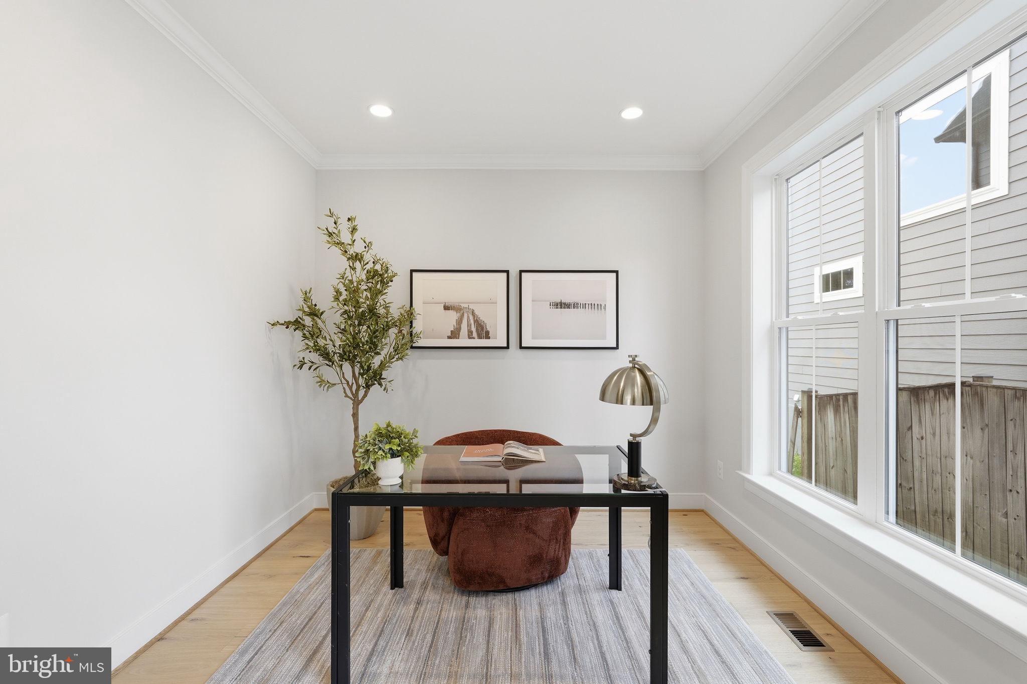 5521 Charles St, Bethesda, MD 20814 photo