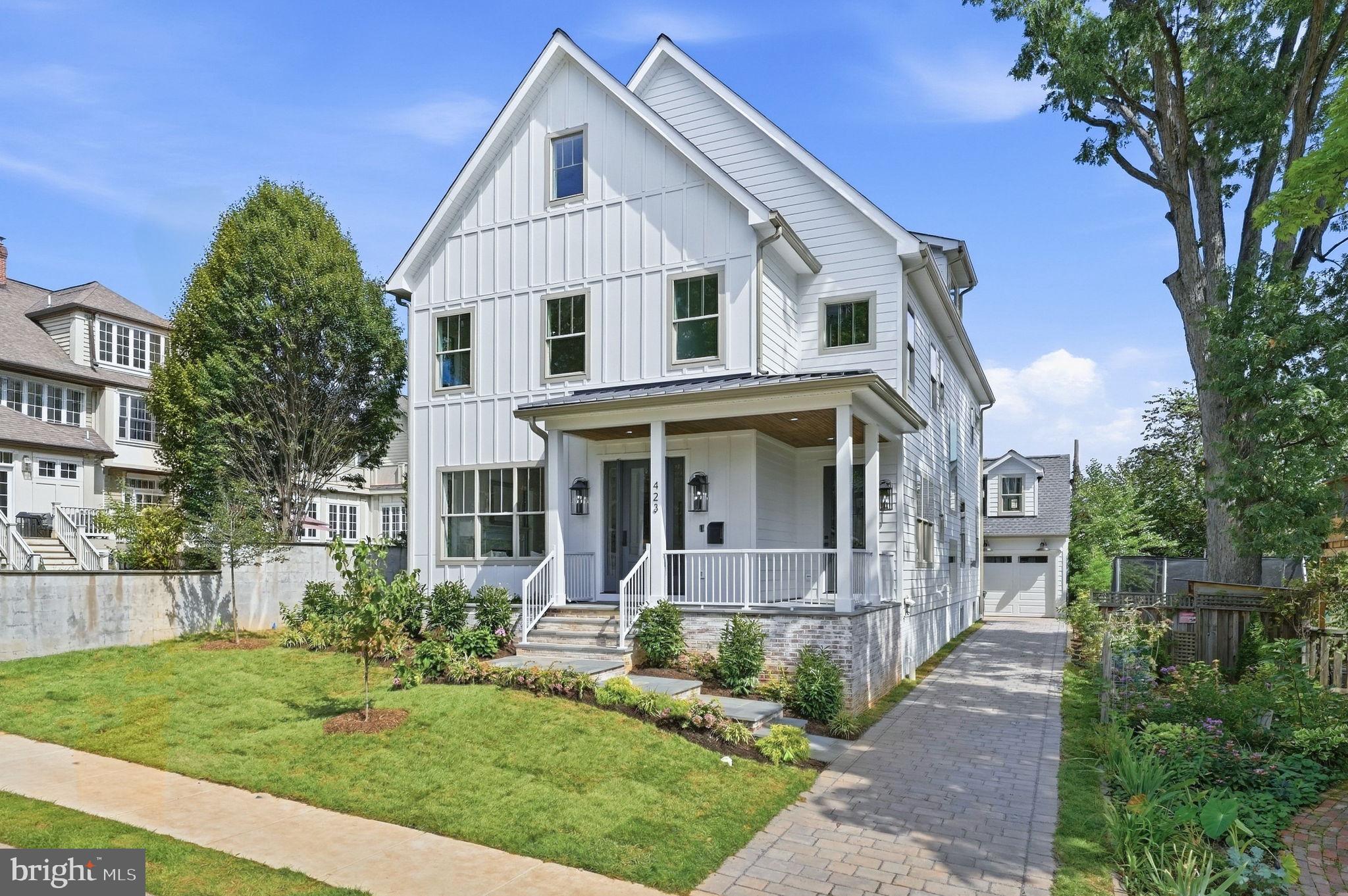 423 Edgewood St, Arlington, VA 22201