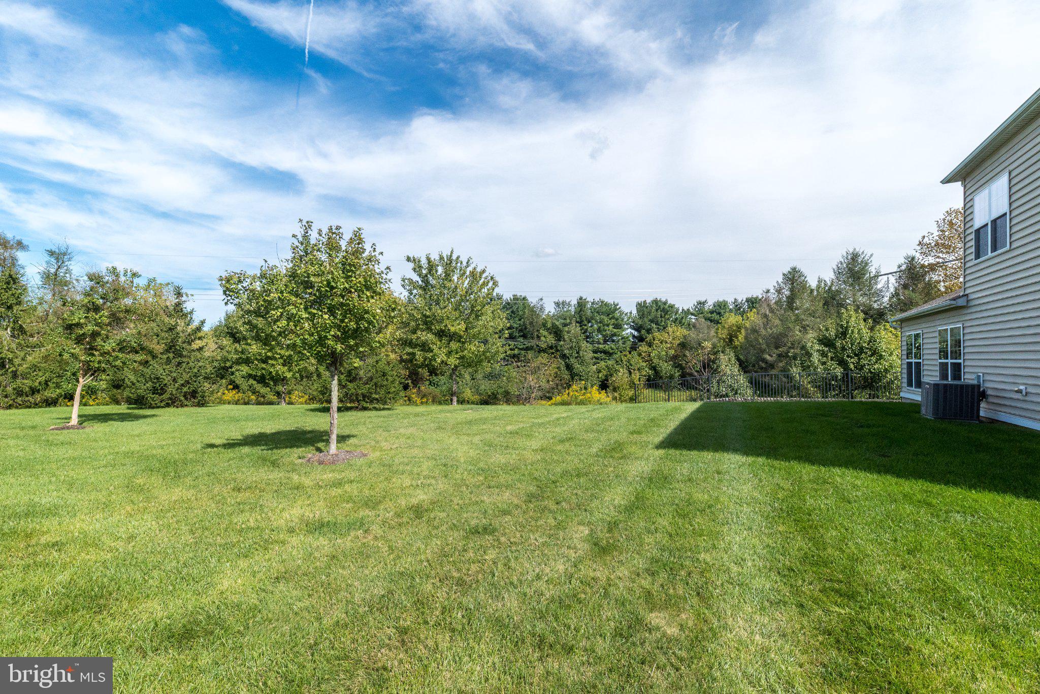 509 Jasmine Cir, Upper Gwynedd, PA 19446 photo