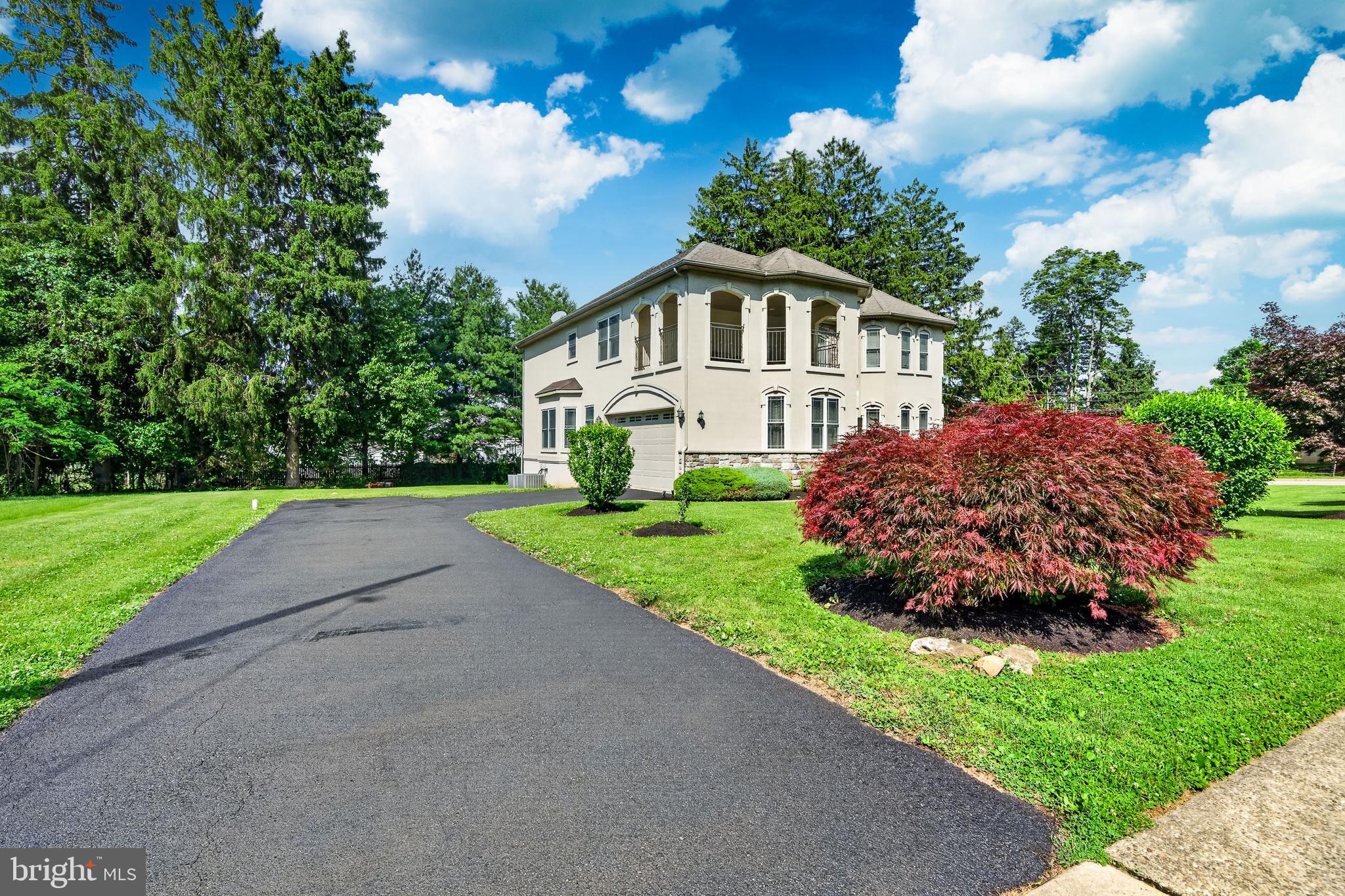 261 Pheasant Dr, Huntingdon Valley, PA 19006 photo