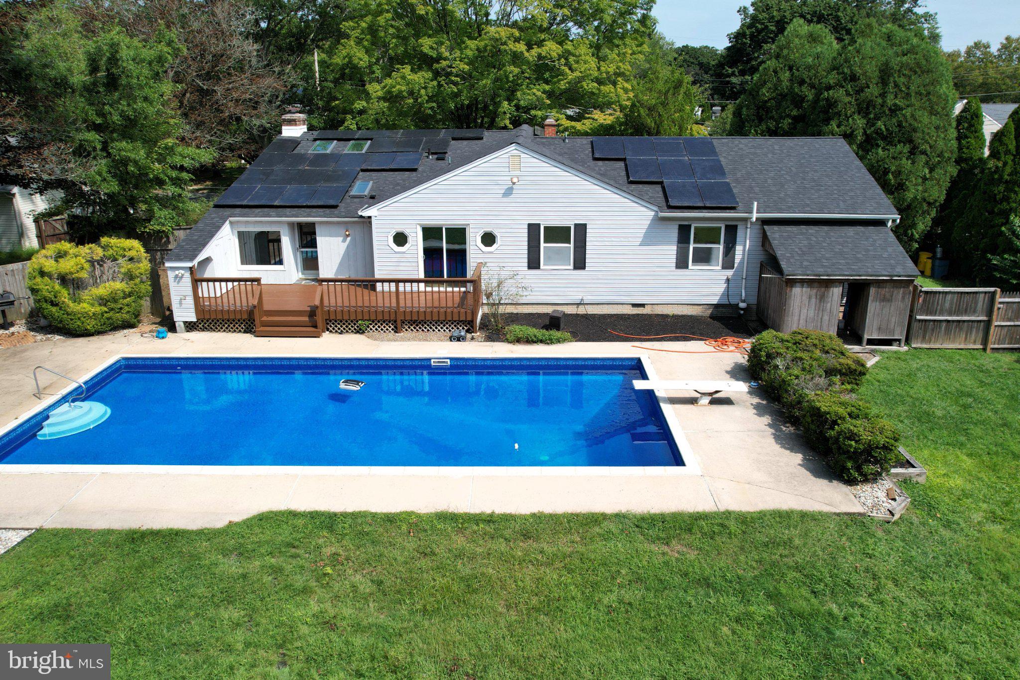 3 Darvel Dr, West Windsor, NJ 08550 photo
