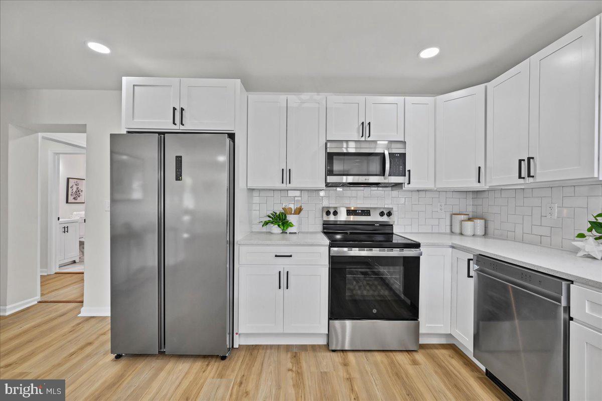 936 Genine Ct, Glen Burnie, MD 21060 photo