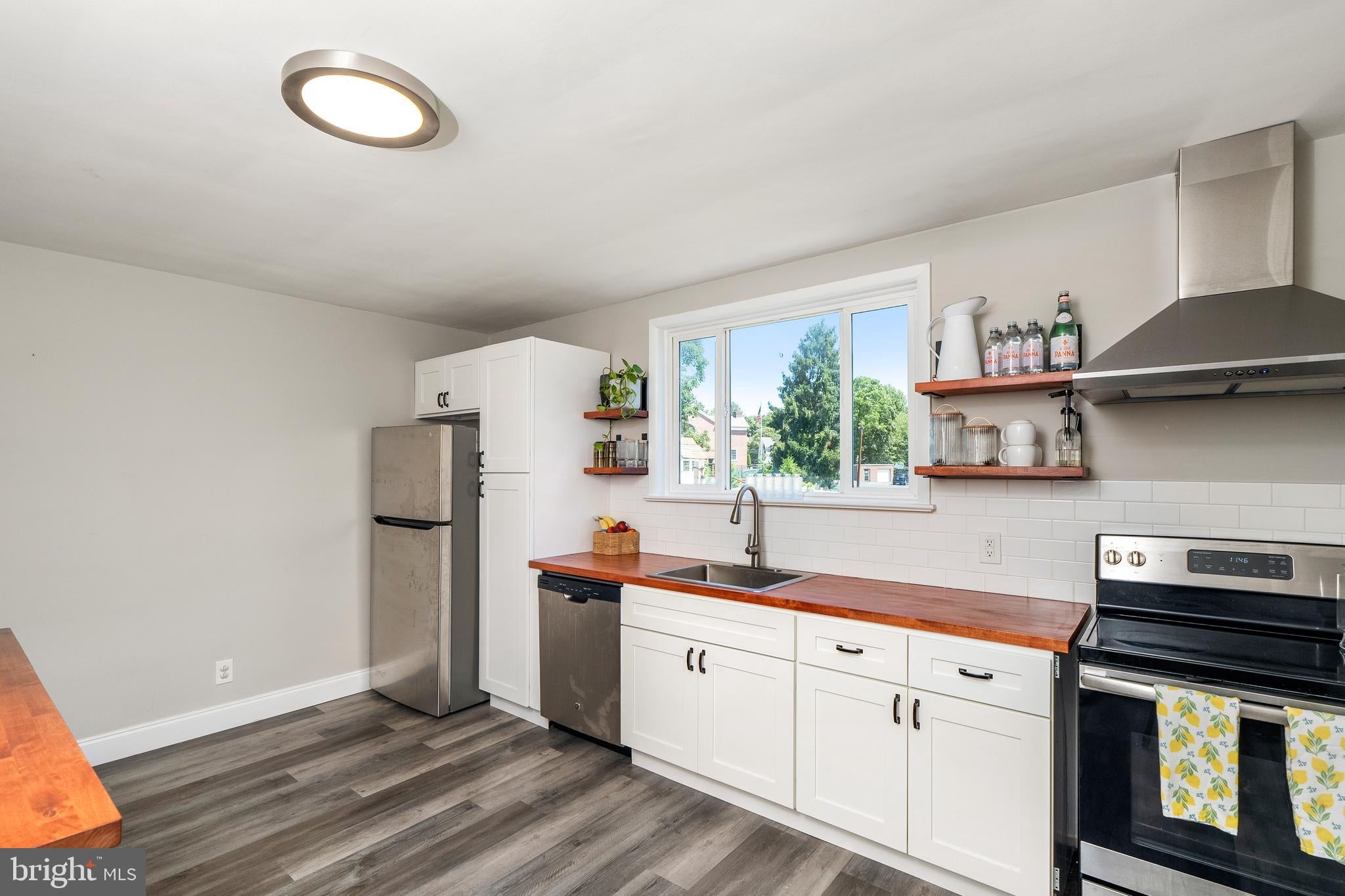 710 N Lafayette Ave, Hadley, PA 19067 photo