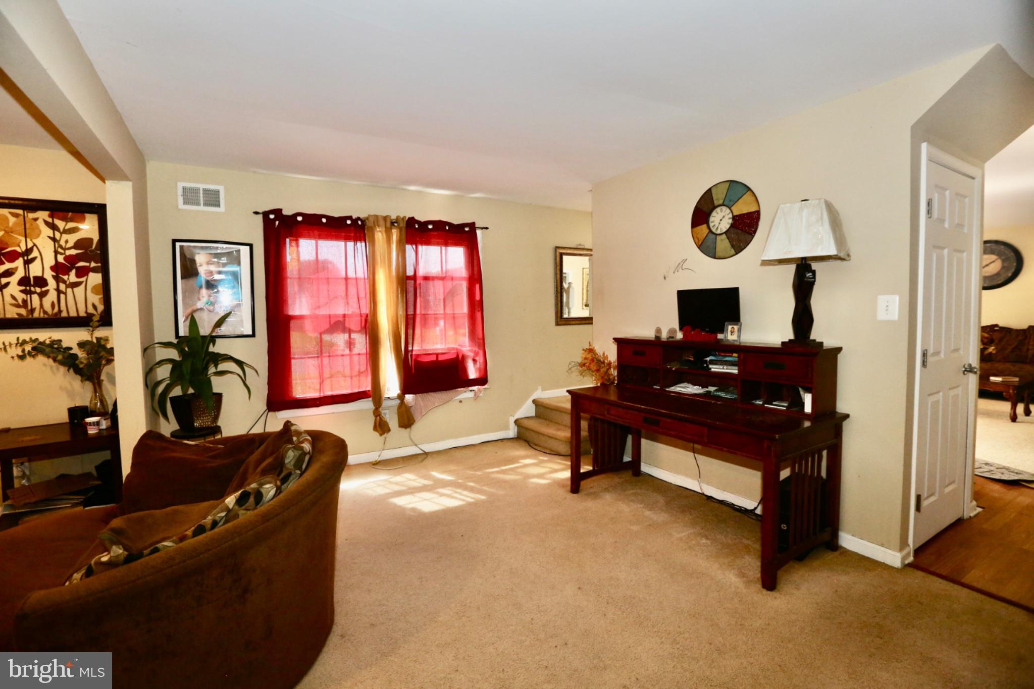 14 Uranus Rd, Sewell, NJ 08080 photo