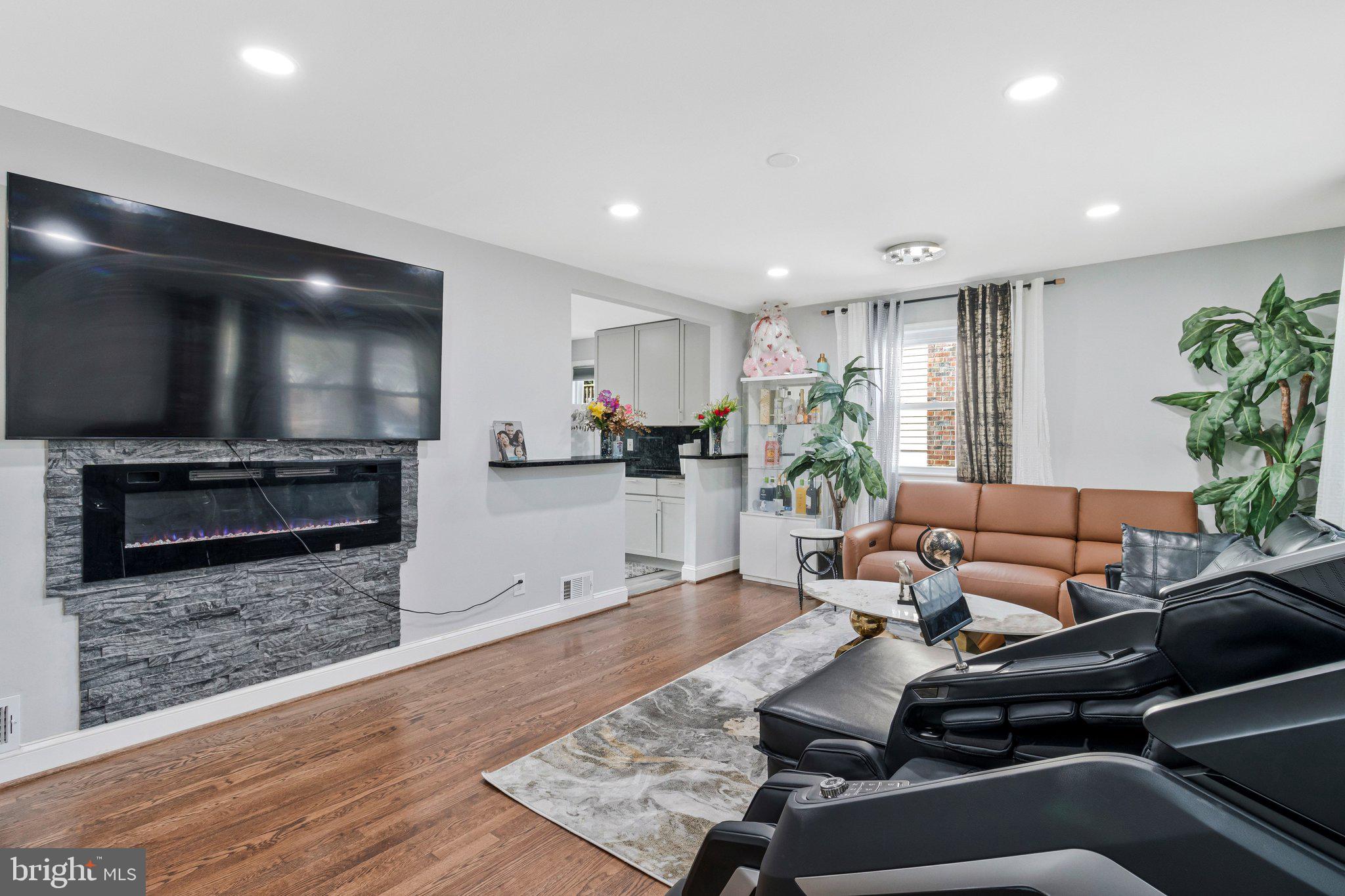 9217 3rd St, Lanham, MD 20706 photo