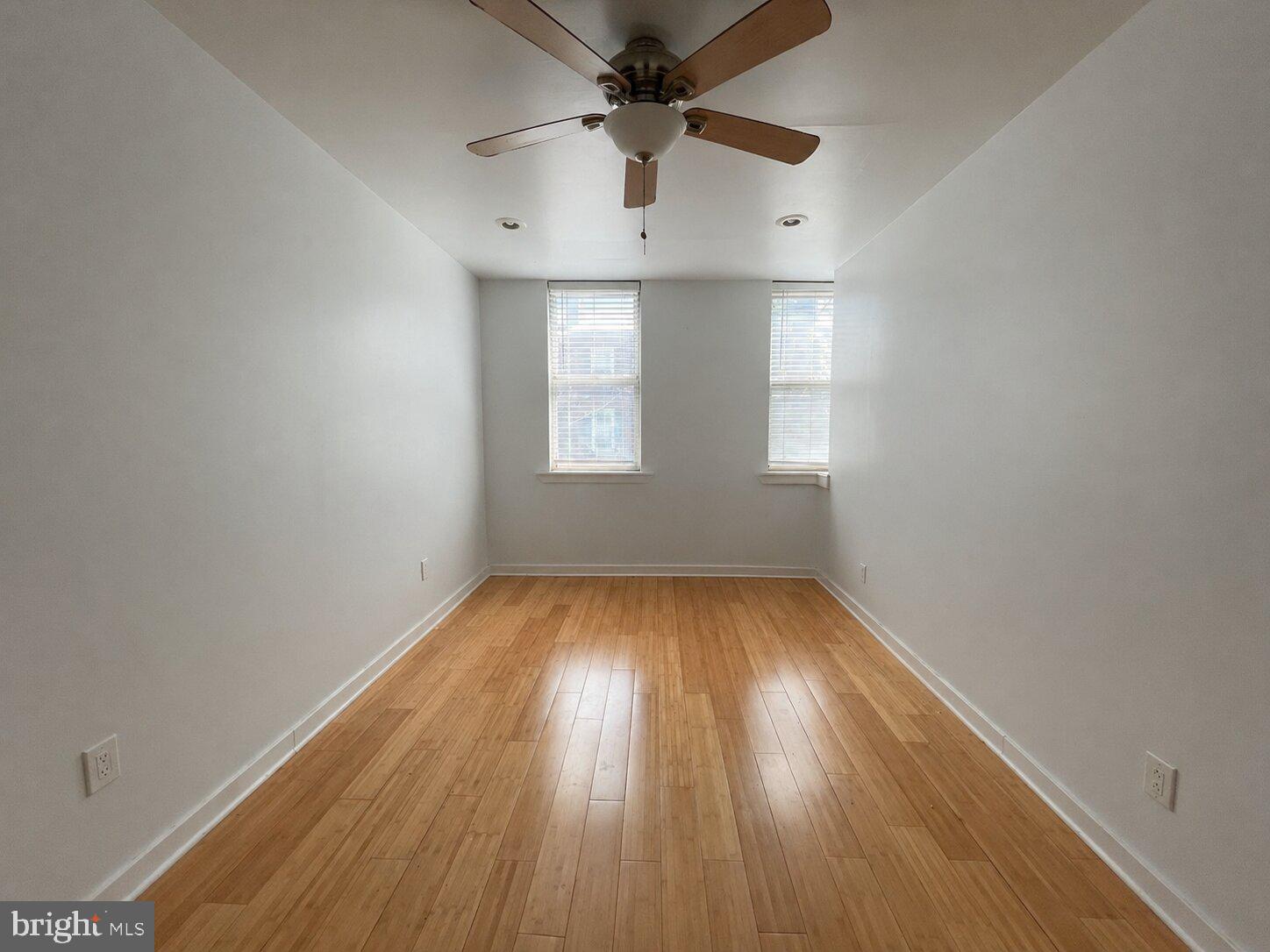 768 S 6th St, Philadelphia, PA 19147 photo