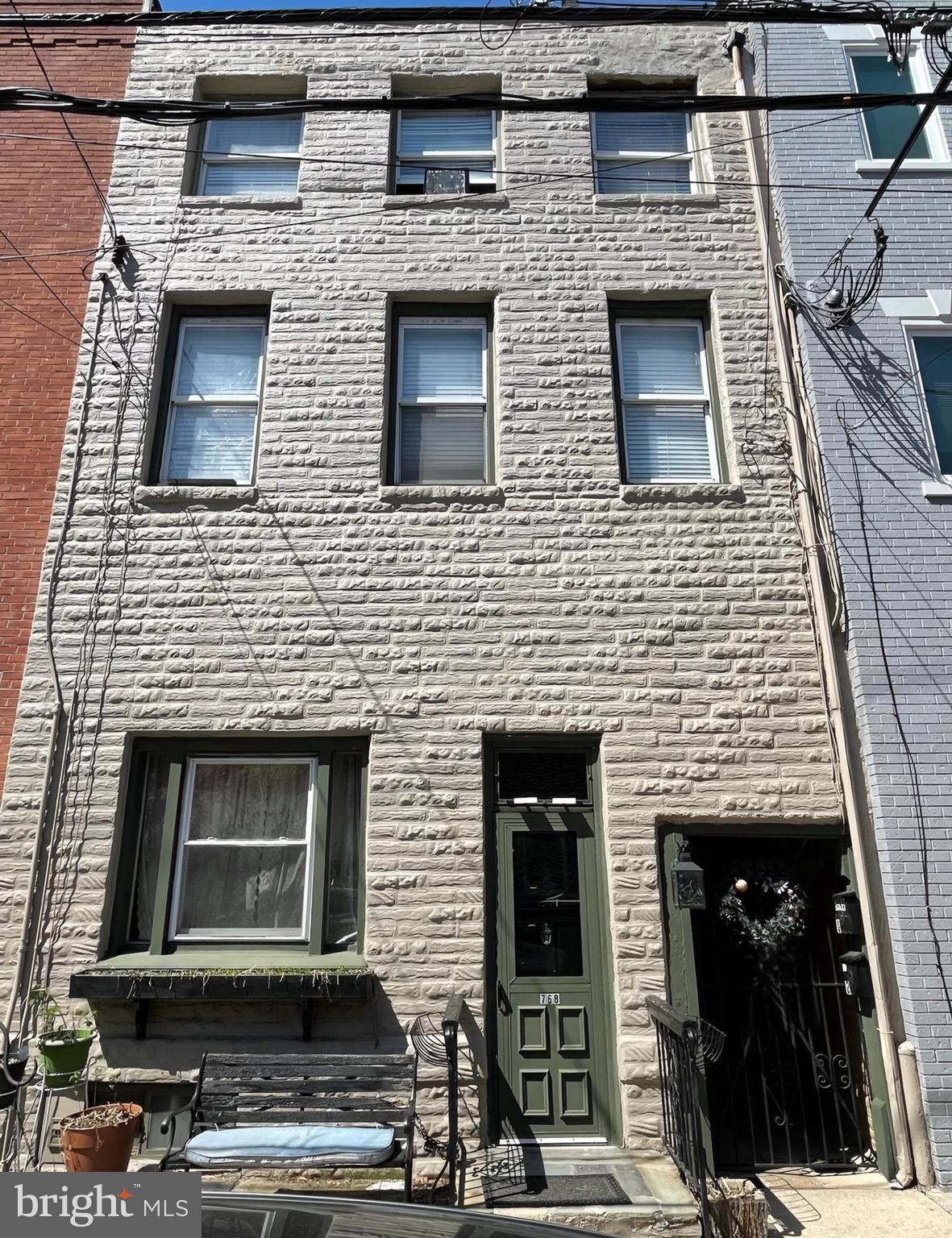 768 6th St, Philadelphia, PA 19147