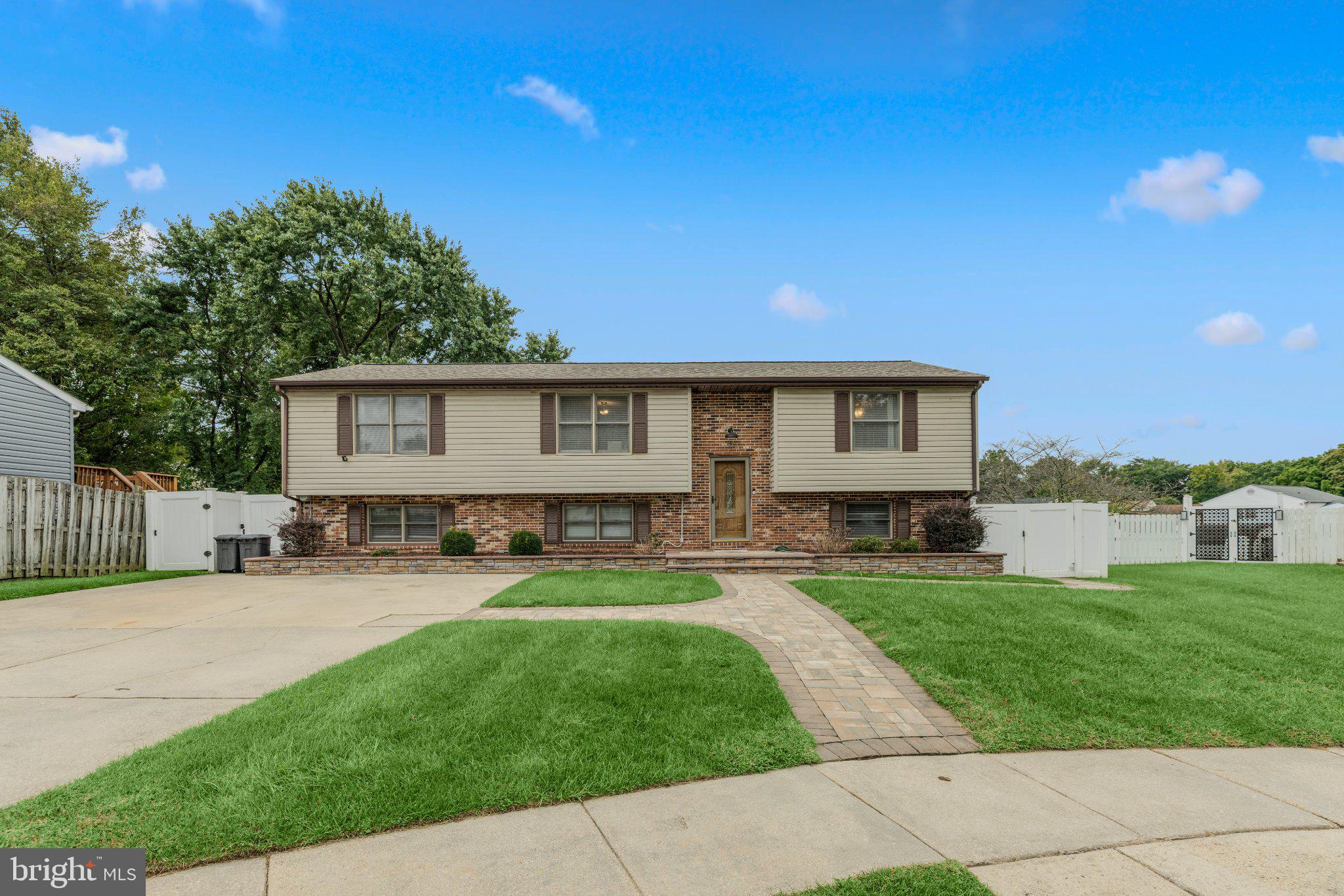 11 Horse Chestnut Ct, Baltimore, MD 21221