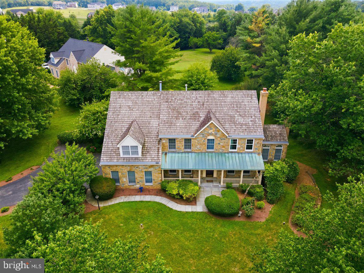 26 Grey Pebble Ct, Darnestown, MD 20874 photo