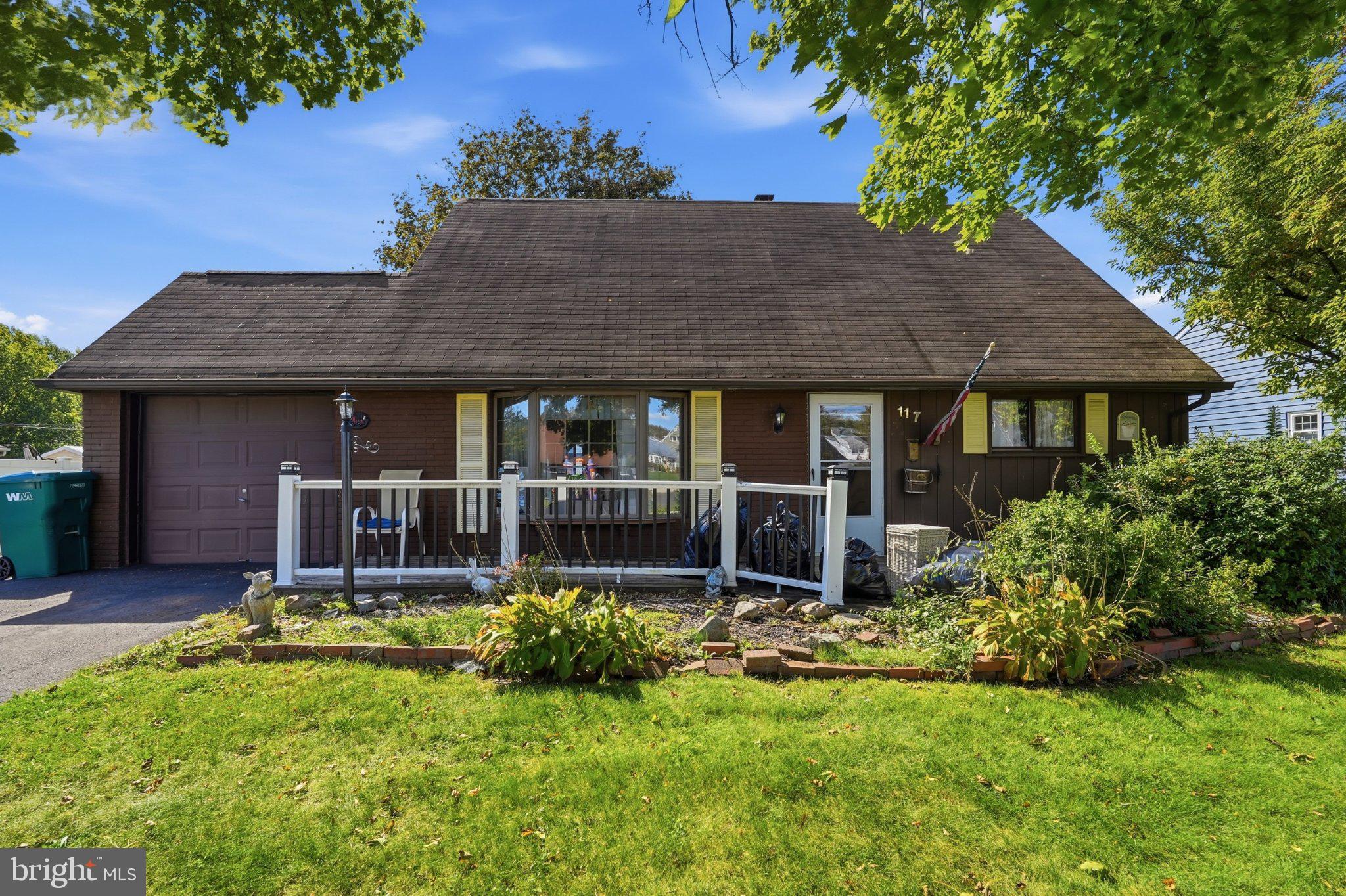 117 Heartwood Rd, Levittown, PA 19056 photo