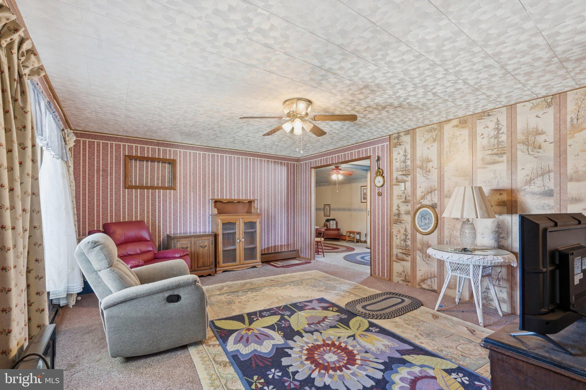 117 Heartwood Rd, Levittown, PA 19056 photo