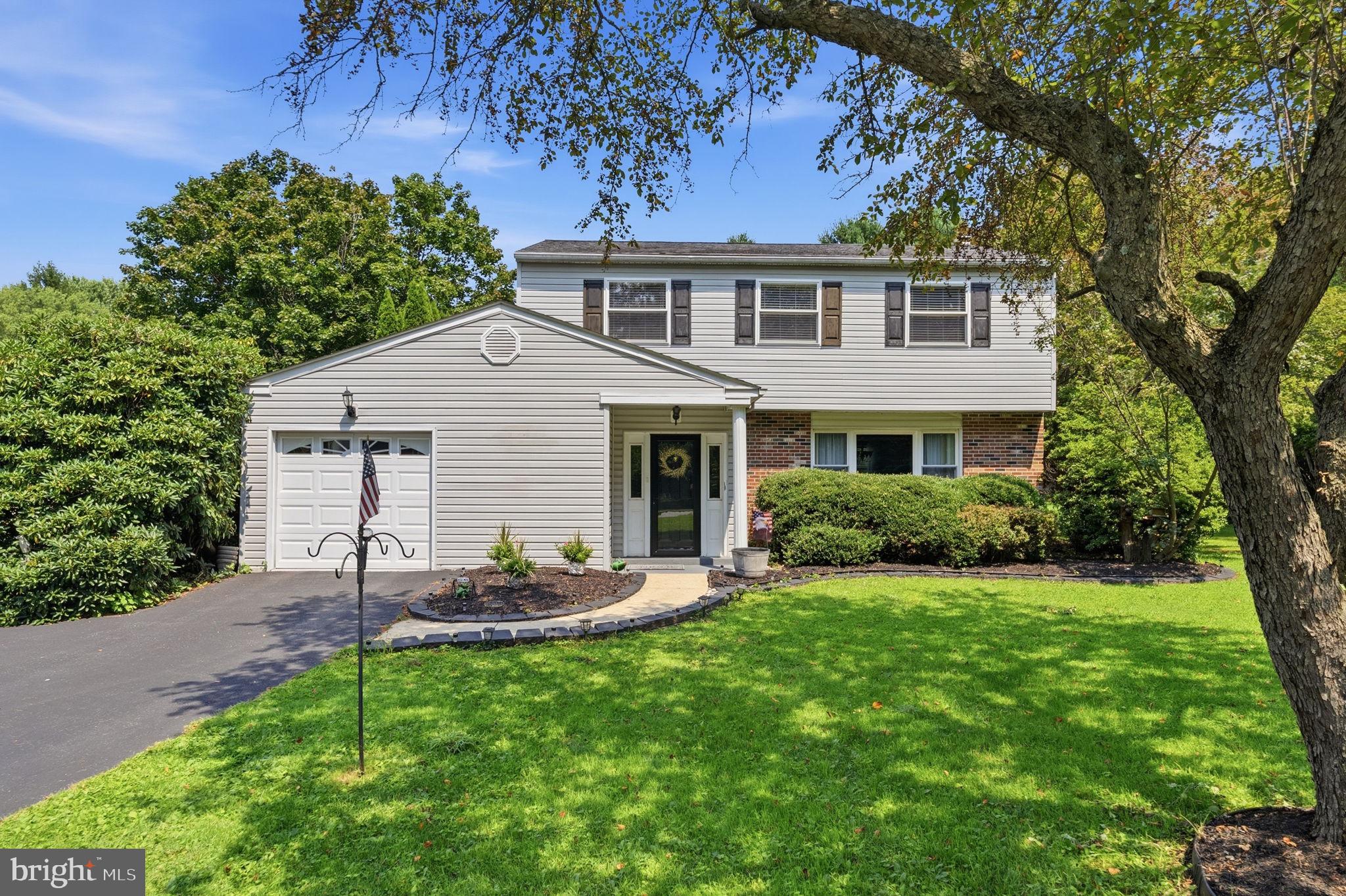 829 Frank Rd, West Chester, PA 19380