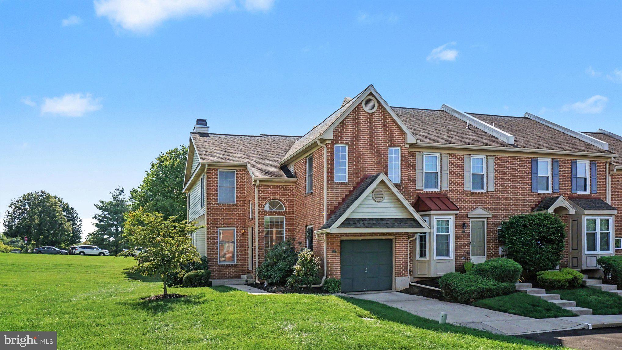 554 Greenwood Ct, Harleysville, PA 19438 photo