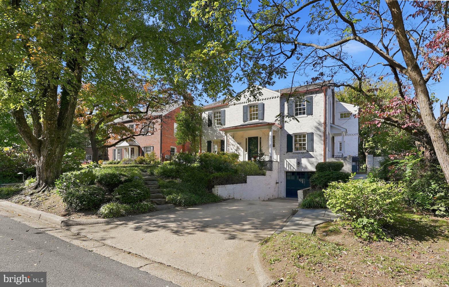 5512 Montgomery St, Chevy Chase, MD 20815 photo