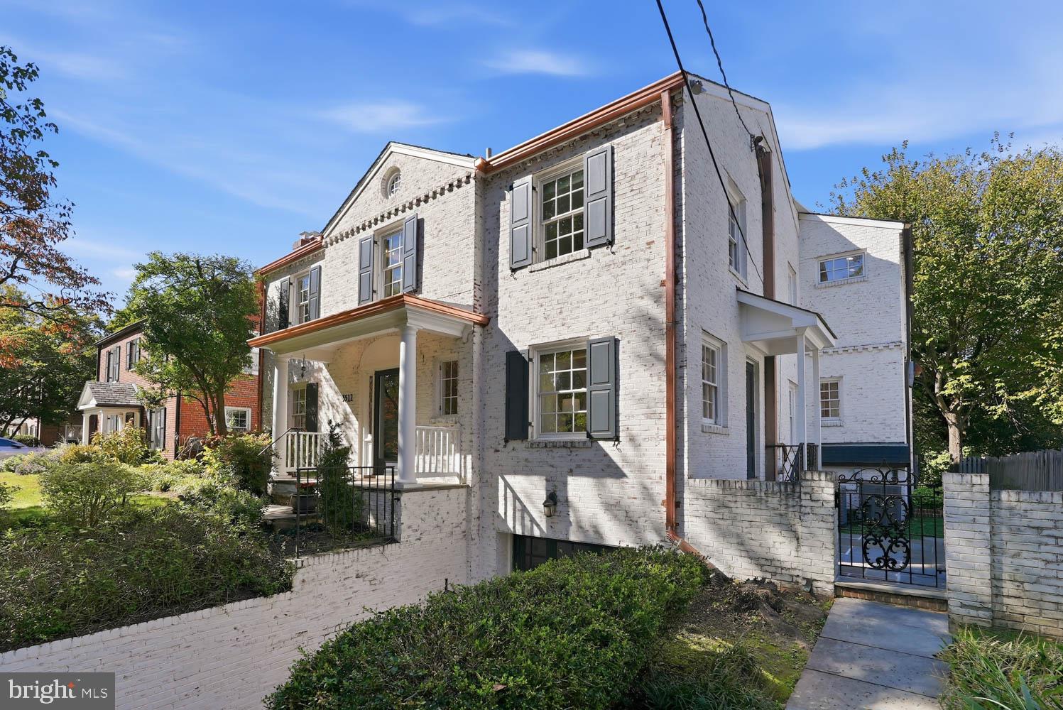 5512 Montgomery St, Chevy Chase, MD 20815 photo