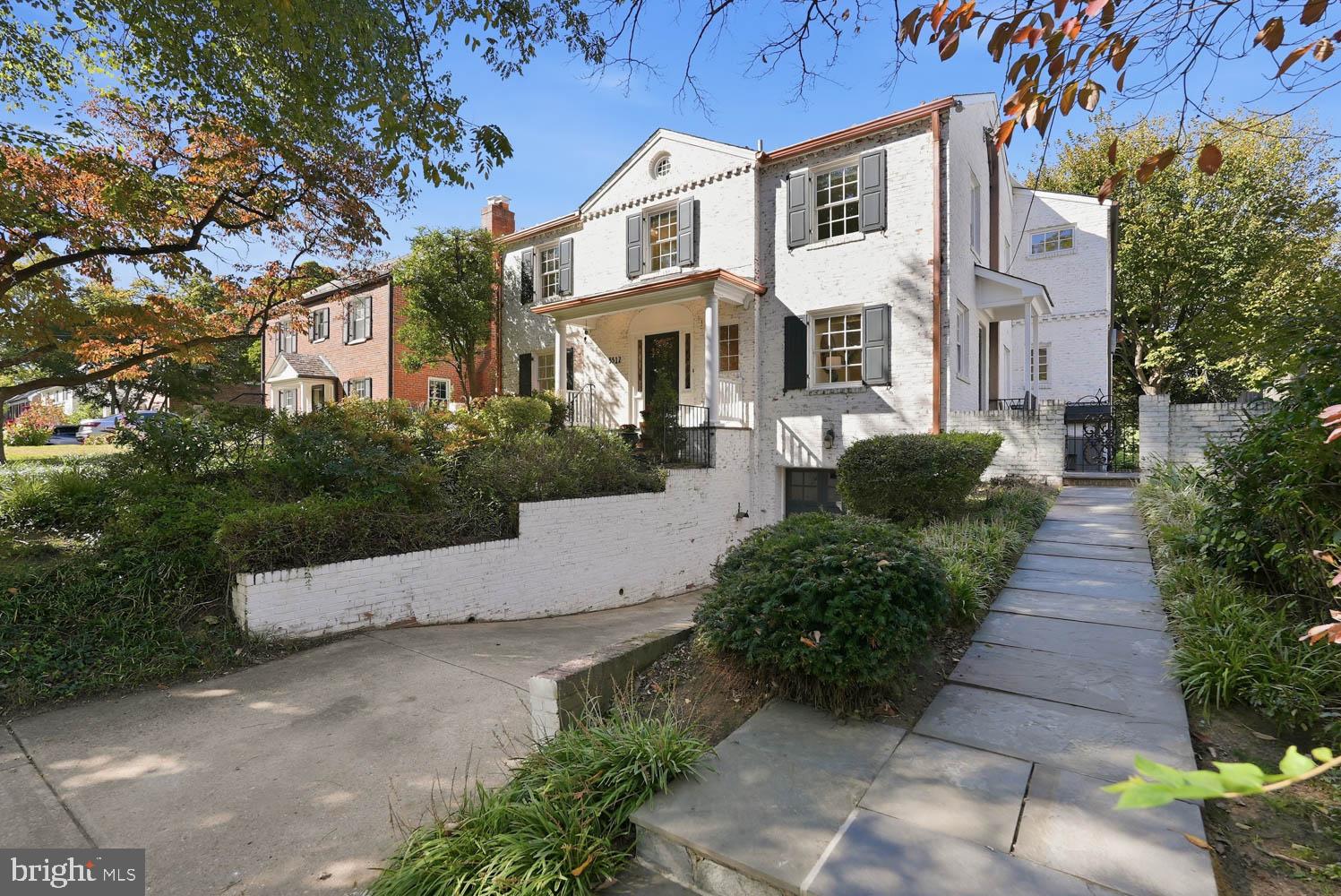 5512 Montgomery St, Chevy Chase, MD 20815 photo