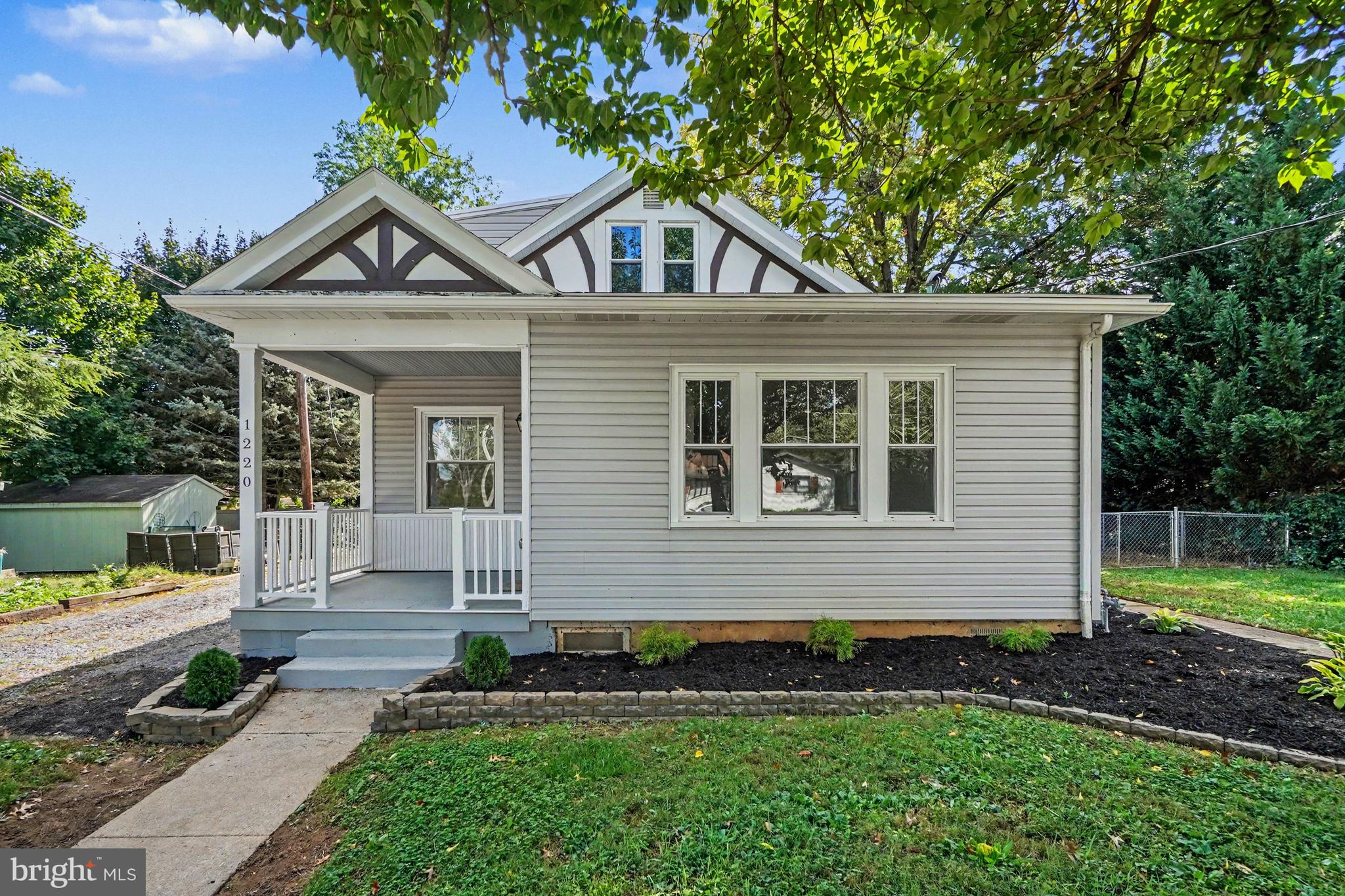 1220 Woodland St, Lebanon, PA 17042 photo