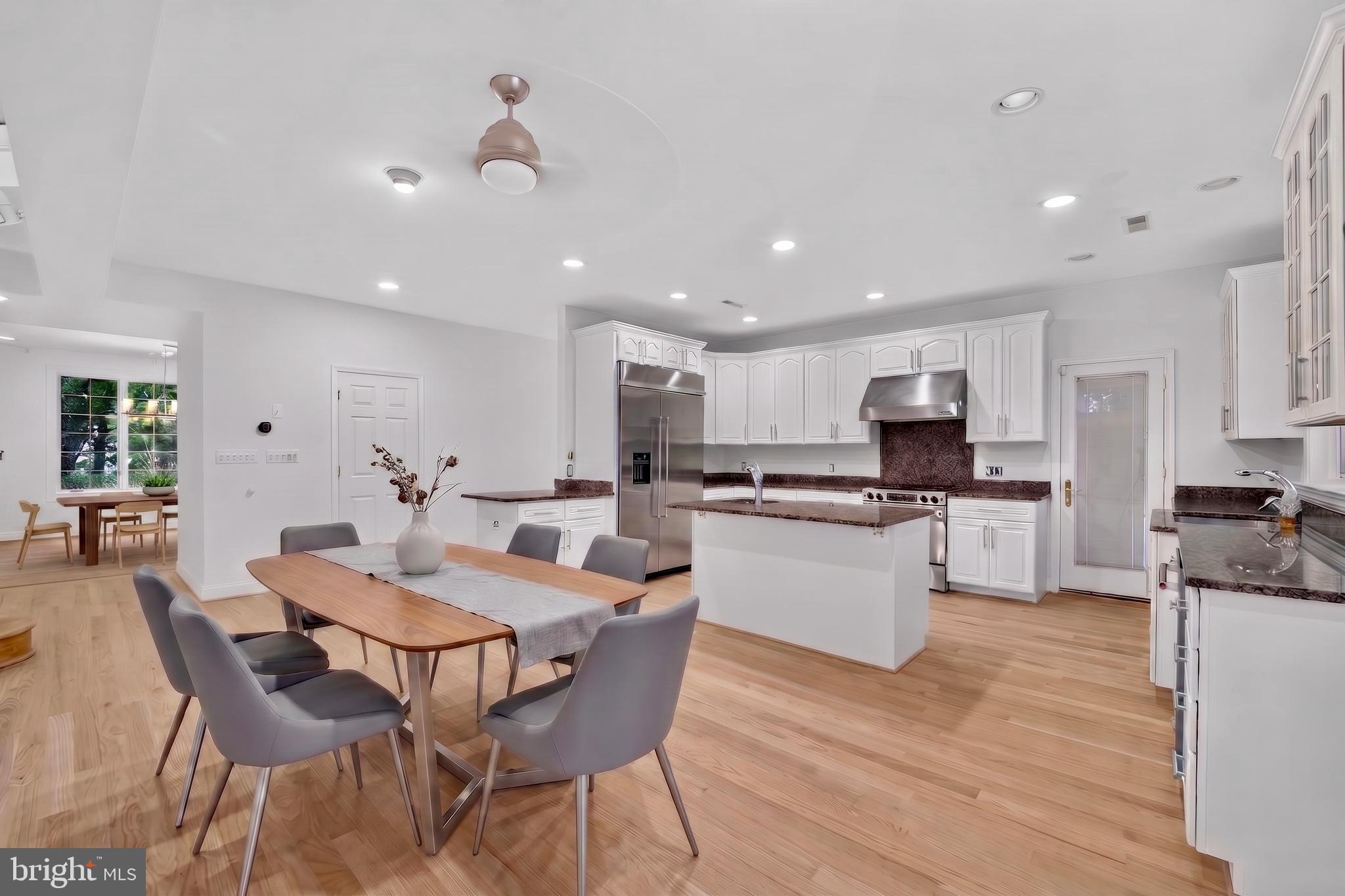 8309 7 Locks Rd, Bethesda, MD 20817