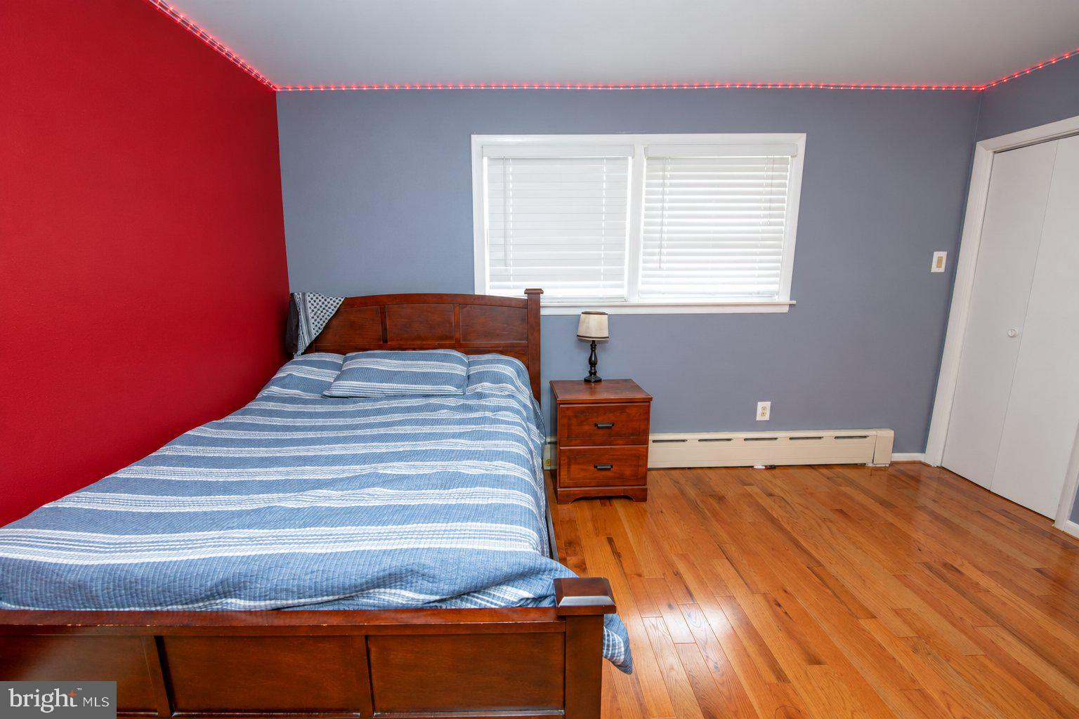 1735 Emerson St, Philadelphia, PA 19152 photo