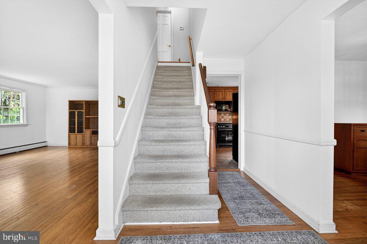 118 Bull Run Rd, Ewan, NJ 08638 photo