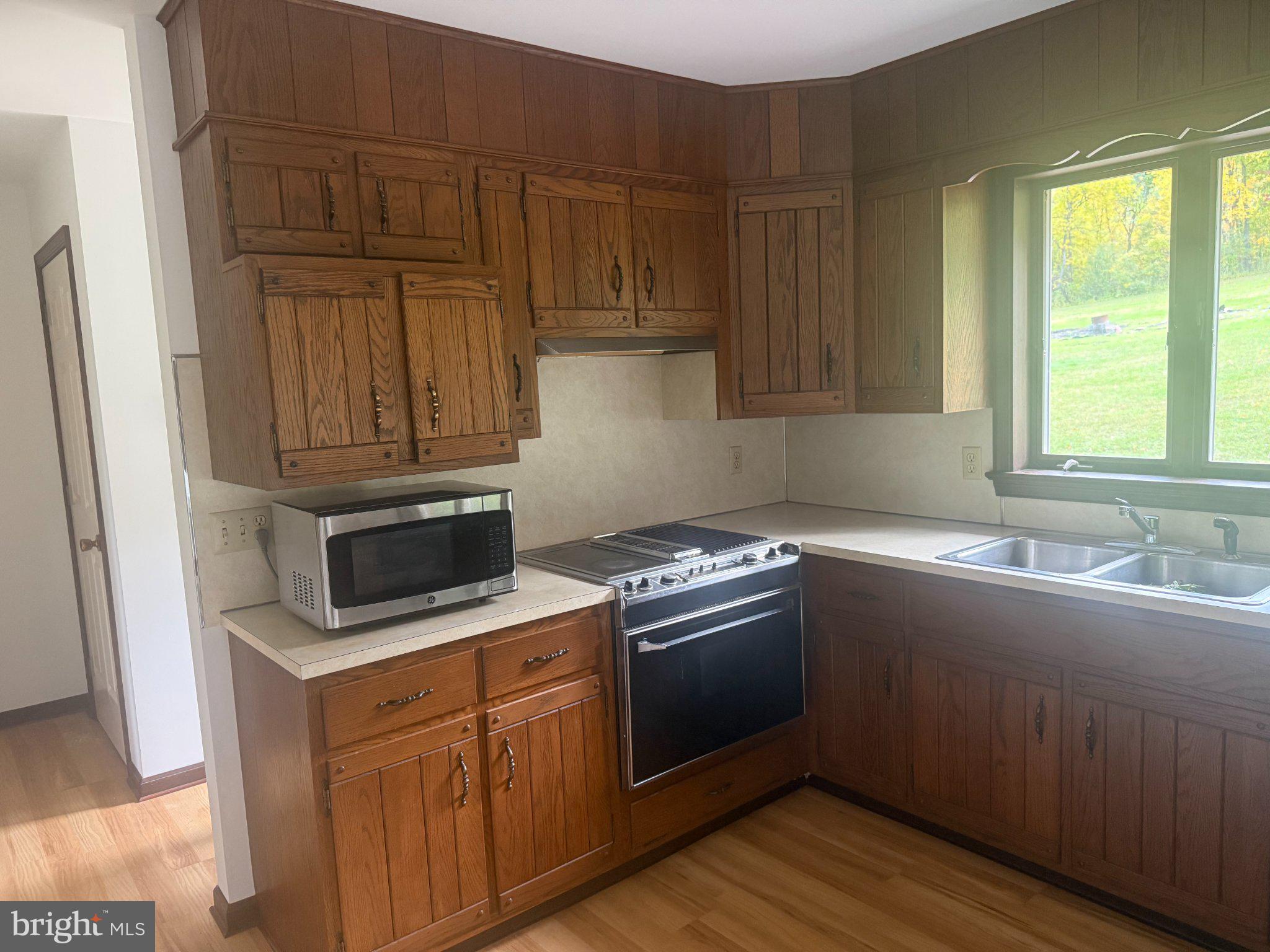 223 Creek Rd, Boyertown, PA 19512 photo