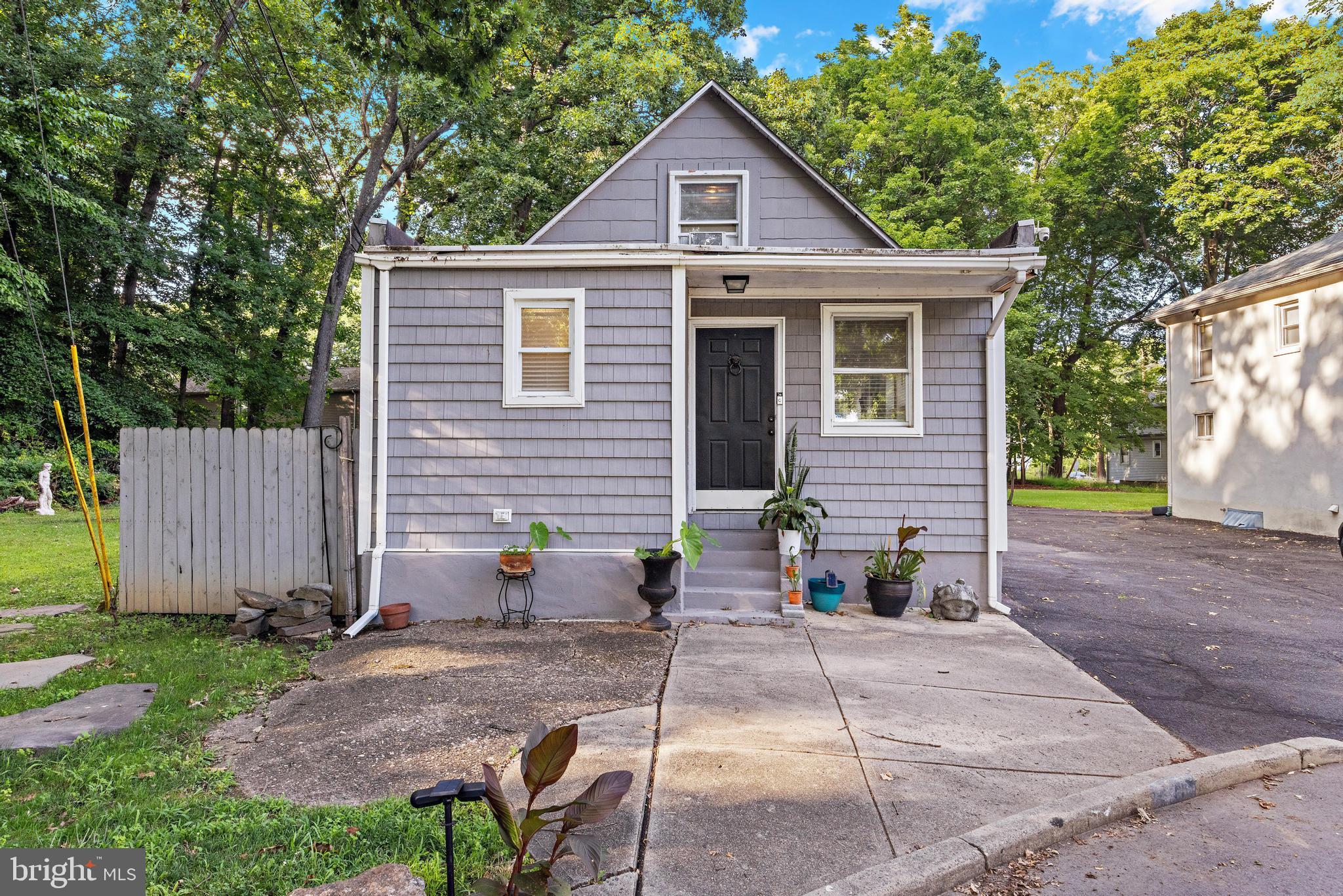 241 Roseland Ave, Lawrence Township, NJ 08648 photo