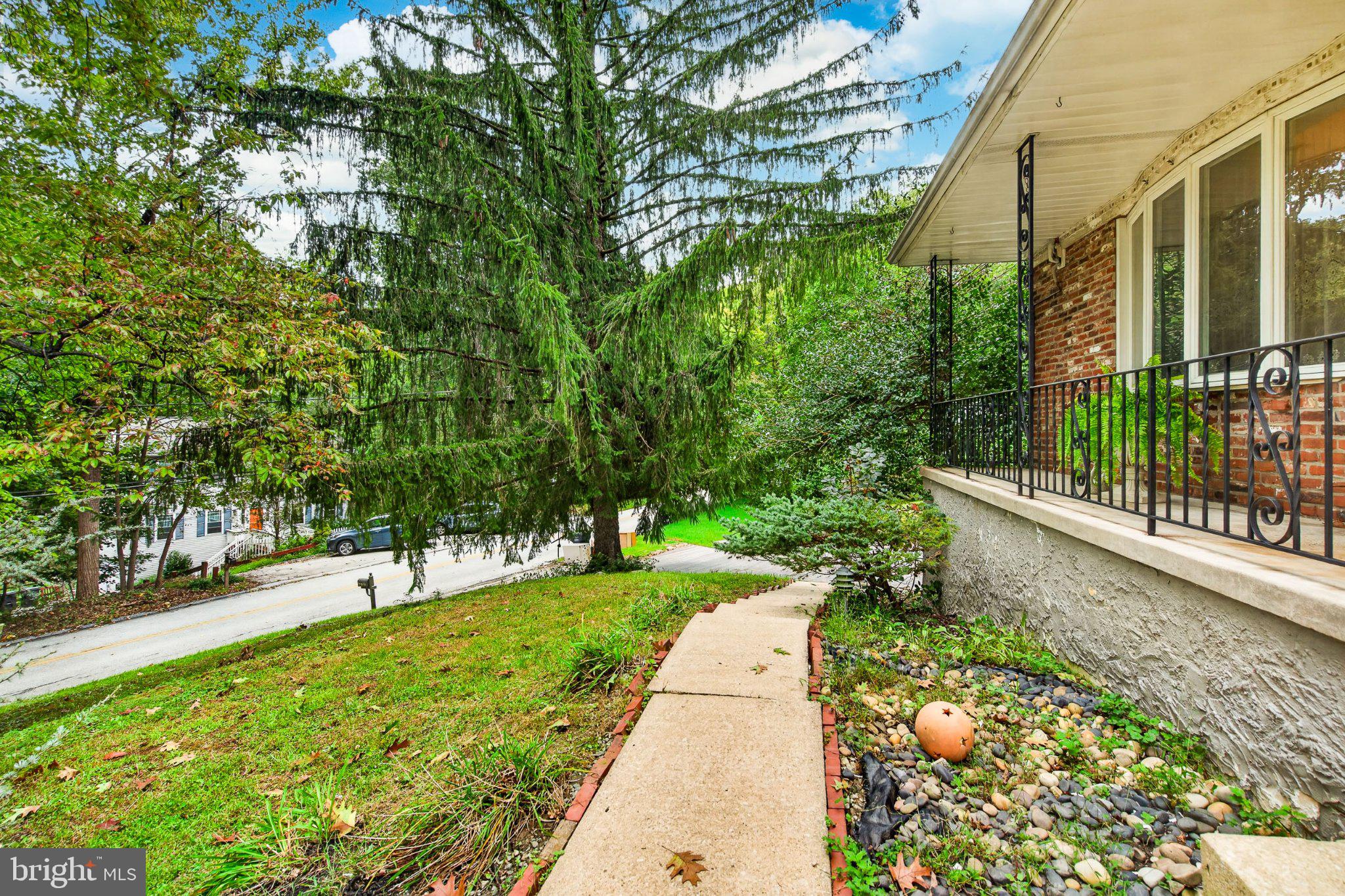44 Spring Rd, Malvern, PA 19355 photo