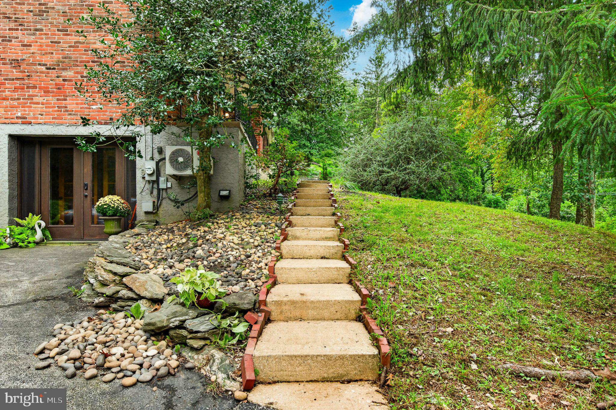 44 Spring Rd, Malvern, PA 19355 photo