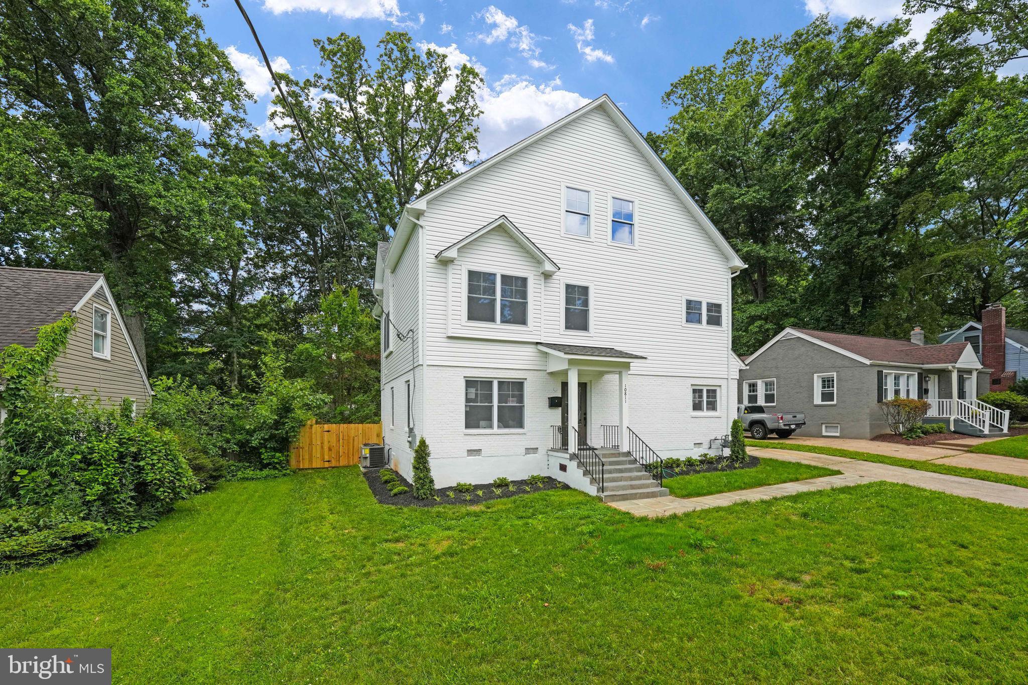 10811 Scott Dr, Fairfax, VA 22030