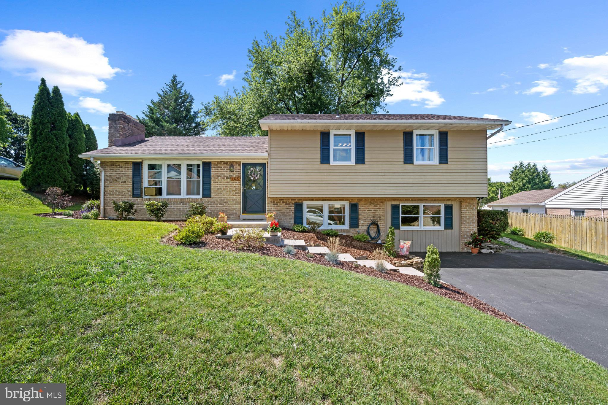 108 Hirtland Ave, Hanover, PA 17331