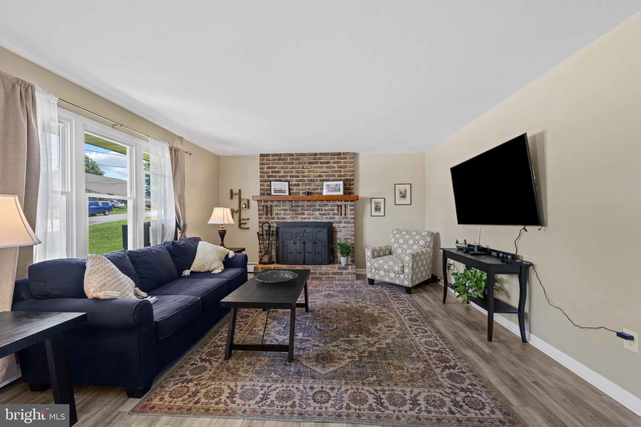 108 Hirtland Ave, Hanover, PA 17331 photo
