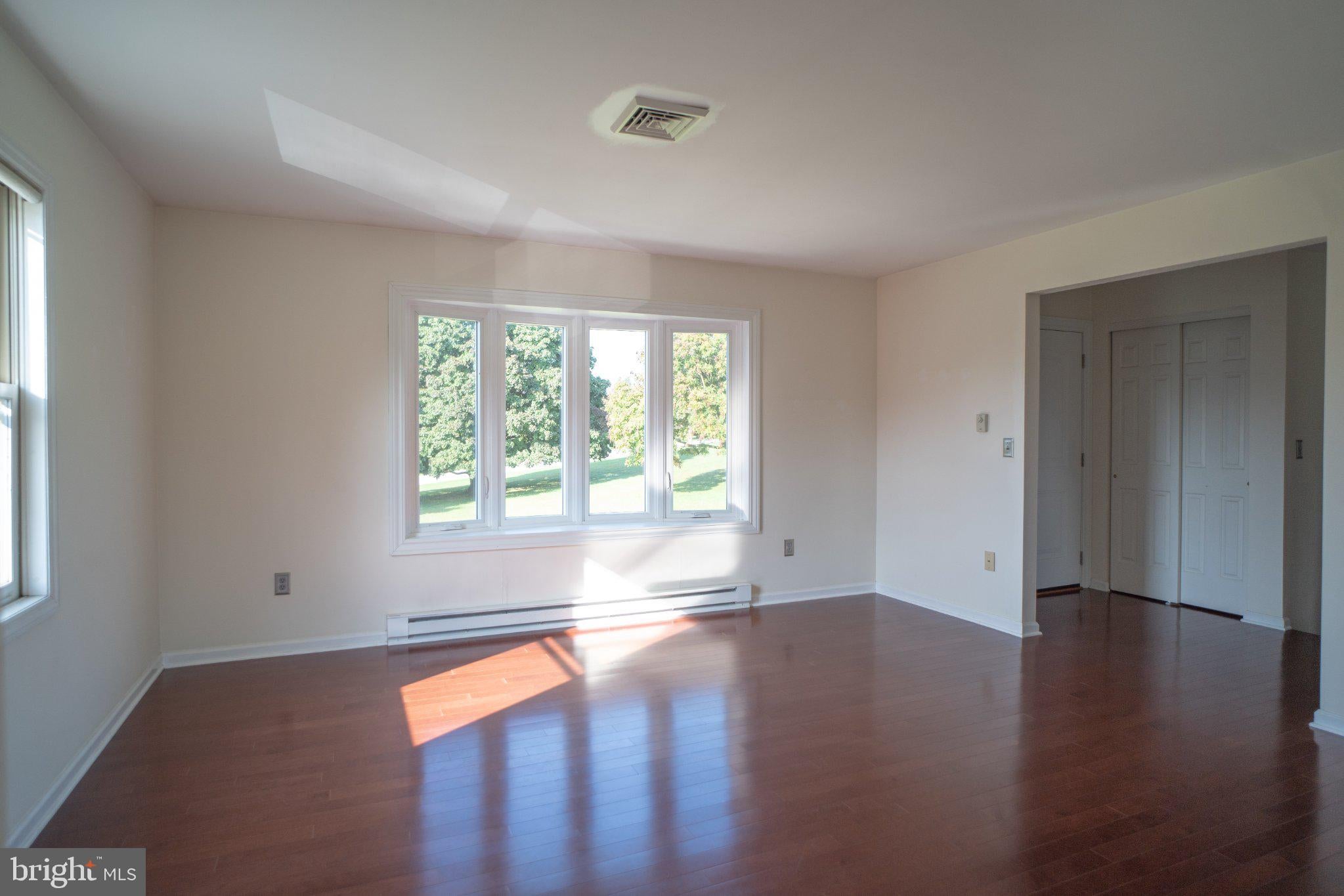 1017 Valley View Rd, York, PA 17406 photo