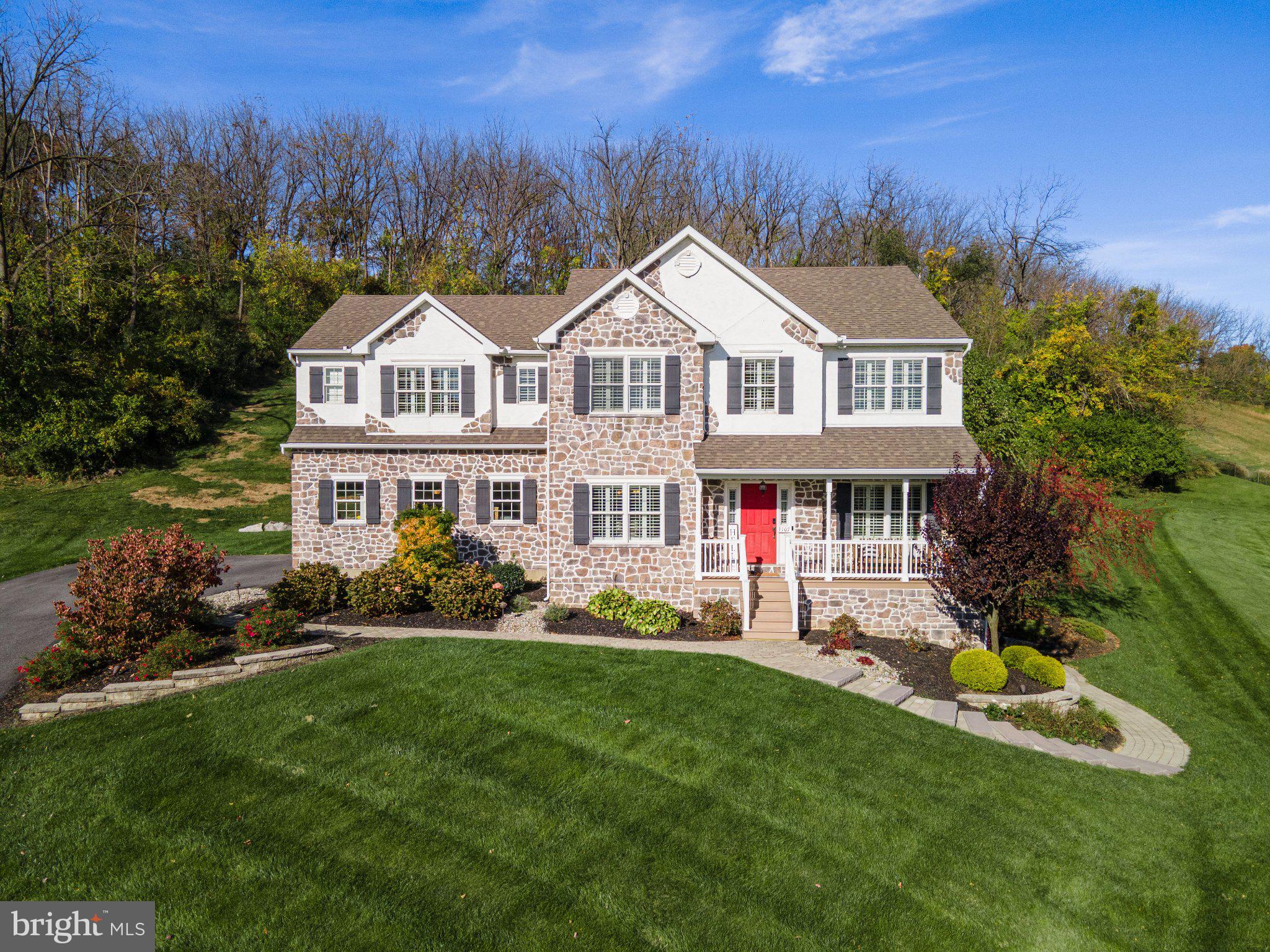 3107 Eagle View Ct, Nazareth, PA 18064