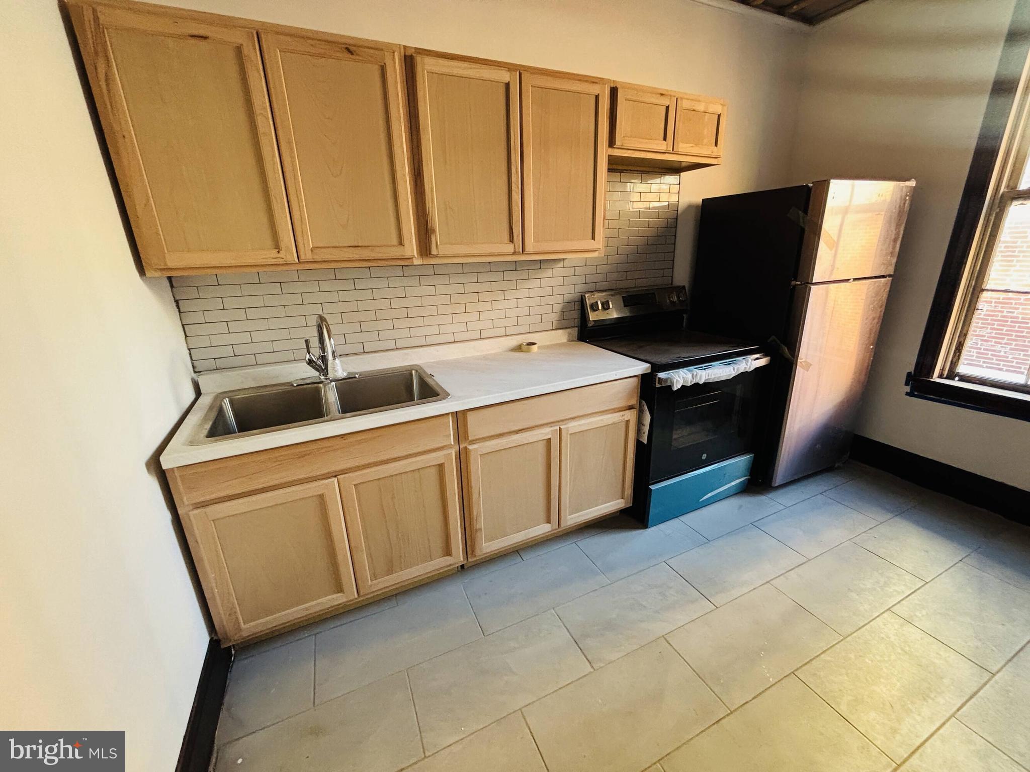 315 N Front St, Harrisburg, PA 17101 photo