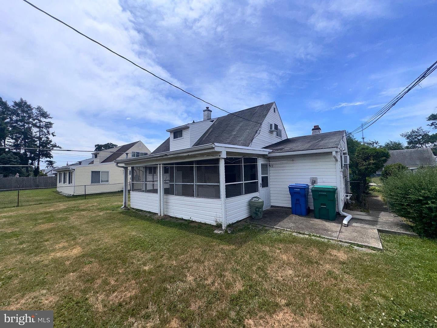 62 Plumtree Rd, Levittown, PA 19056 photo