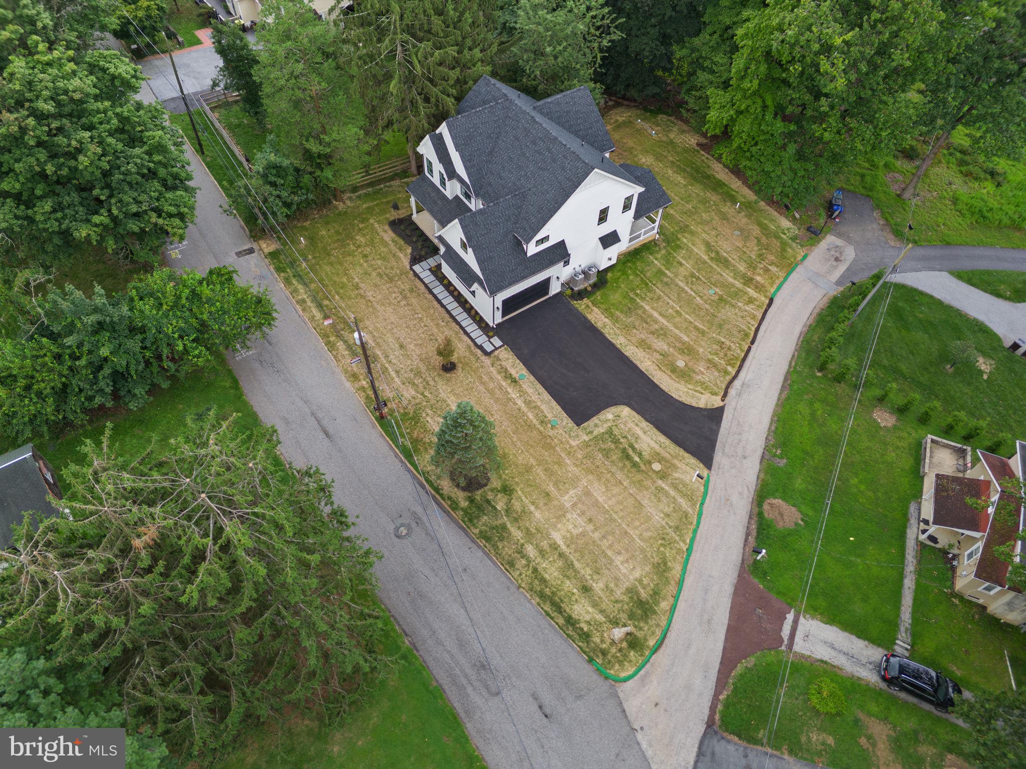 3 Whitworth Ave, Paoli, PA 19301 photo