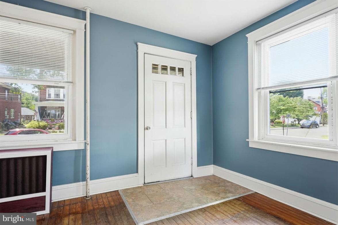 107 E Main St, Pottstown, PA 19465 photo